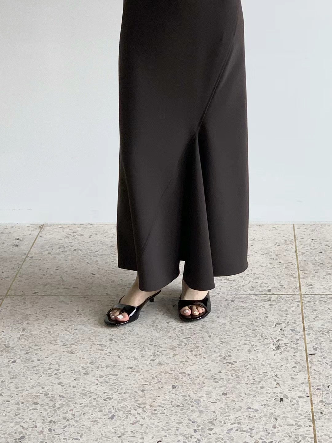 CURVE SKIRT