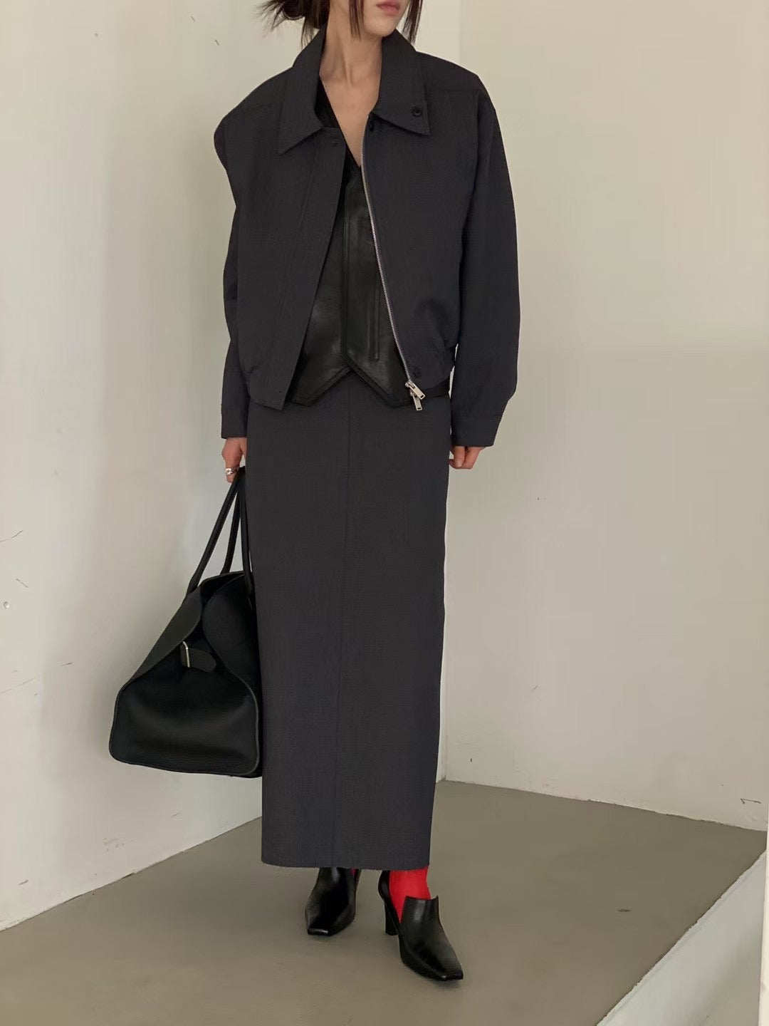 SLIM CUT PENCIL SKIRT