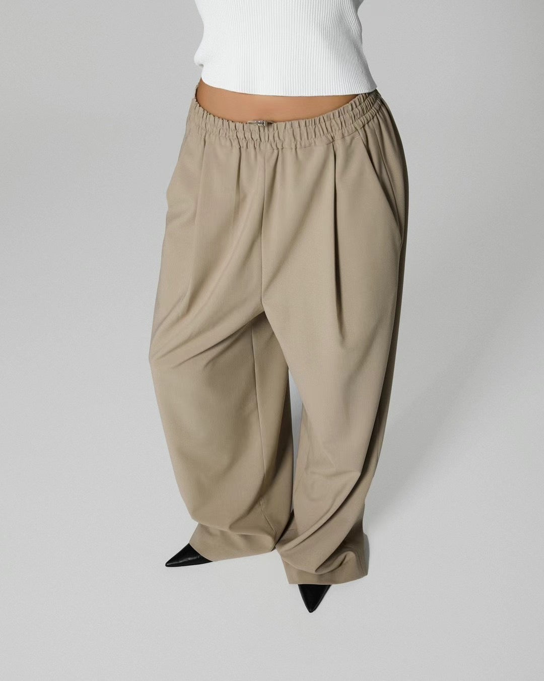 DRAWSTRING WAIST PLEATED CHILL TROUSERS