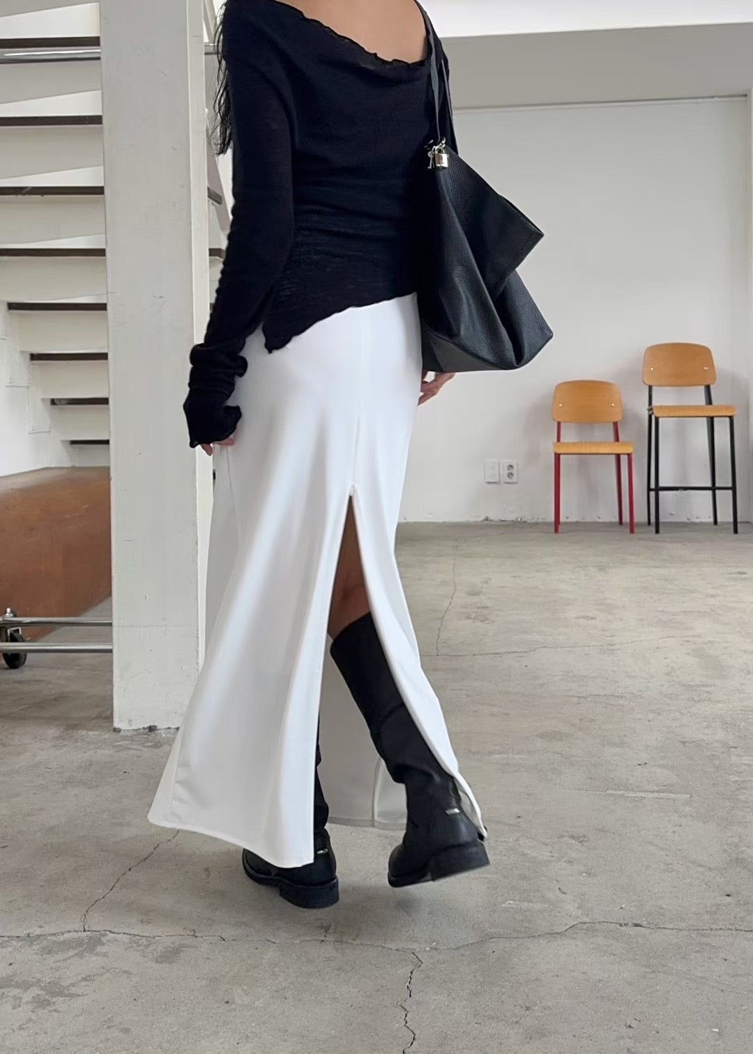 MUST HAVE SLIM SKIRT