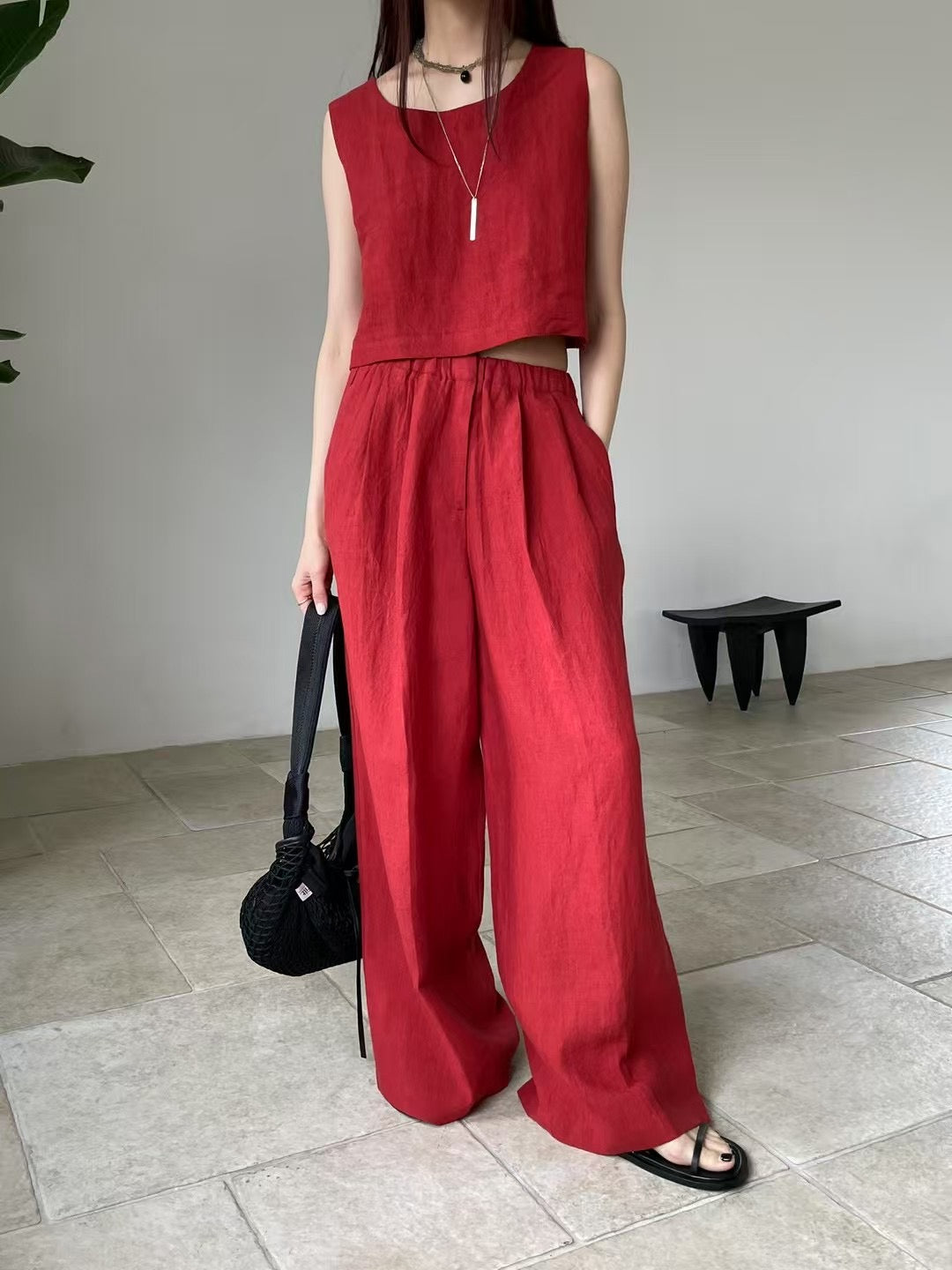 BREATHABLE LINEN VEST