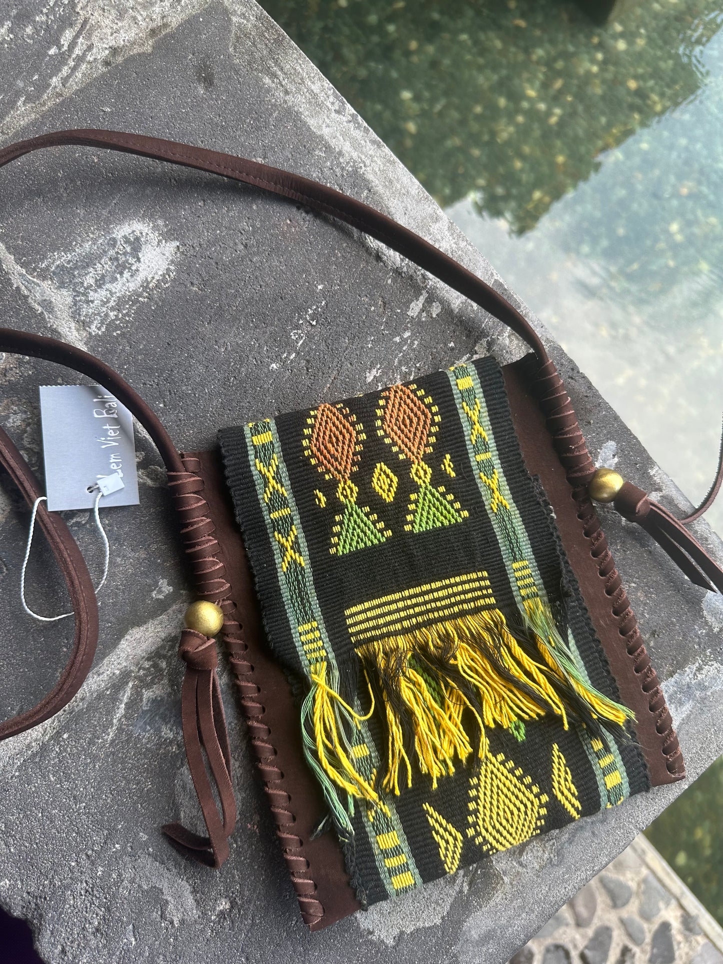 HANDWOVEN RETRO TASSEL SUEDE CROSSBODY BAG
