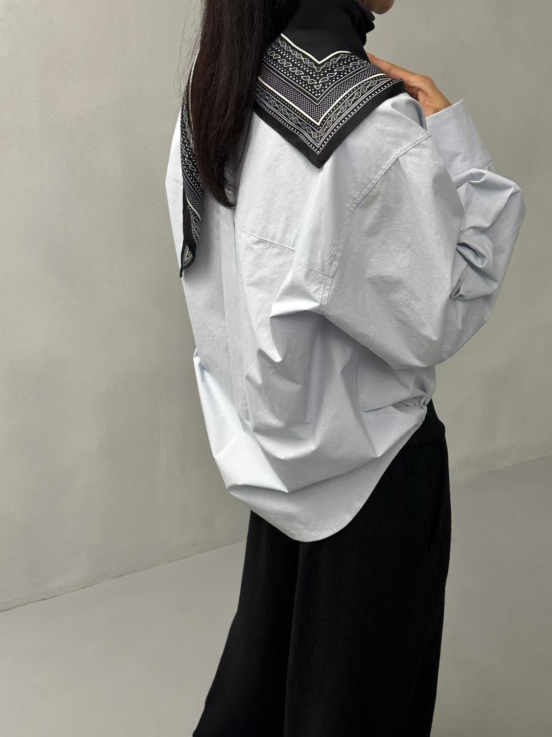 TIMELESS V NECK SHIRT
