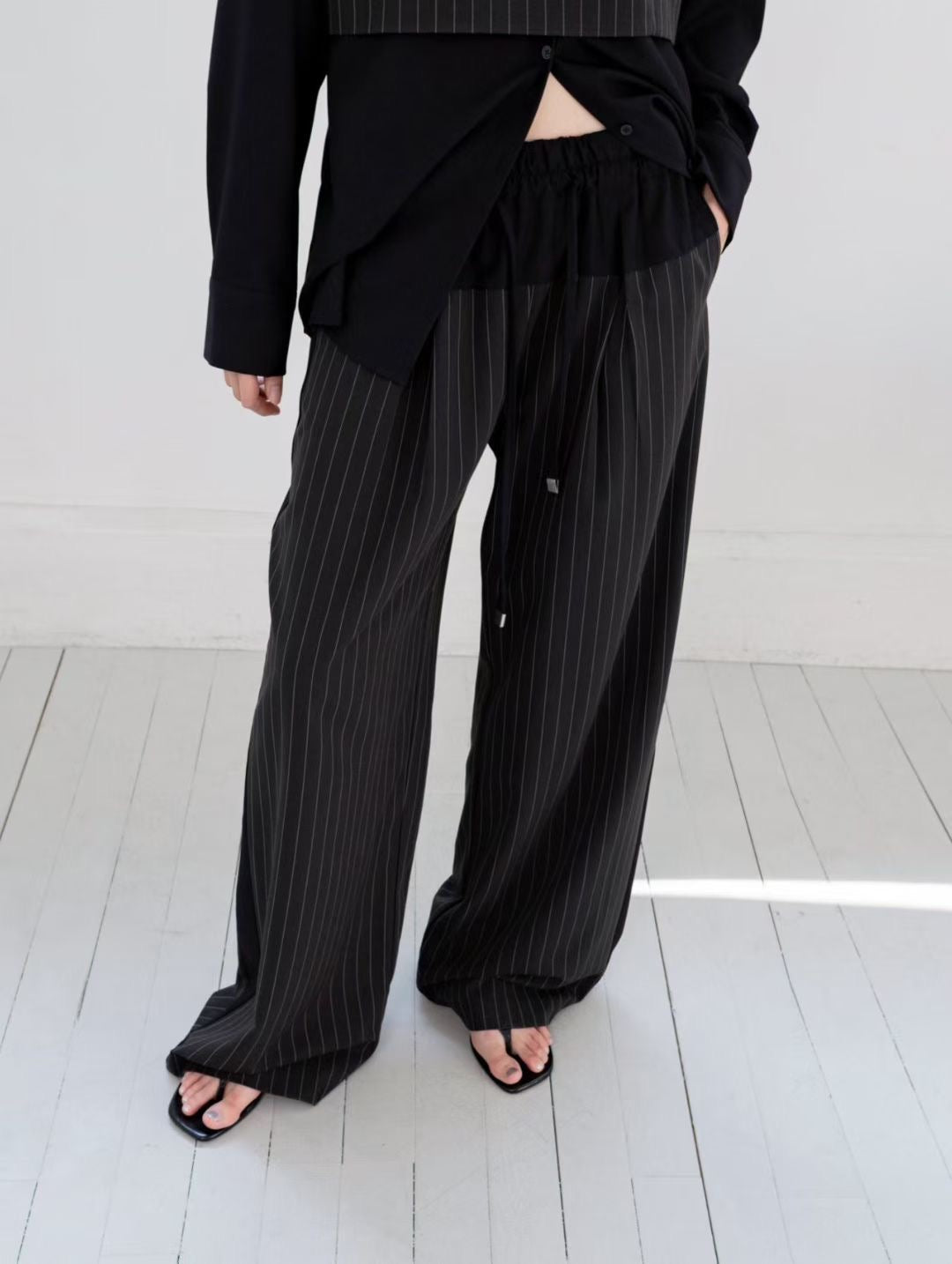ELEGANT LOUNGE PINSTRIPES PANTS