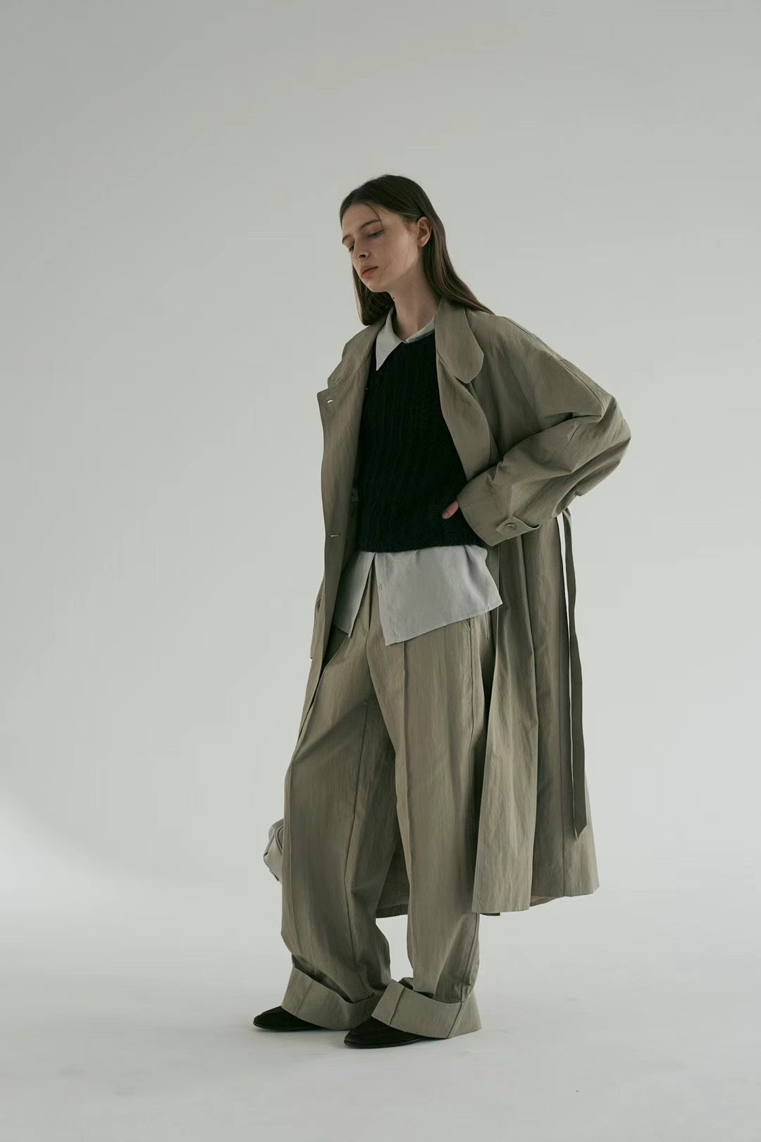 TURN-UP CUFF STRAIGHT CUT PANTS