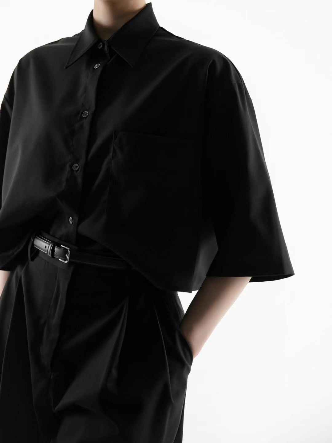 SUMMER PLEATED TROUSERS