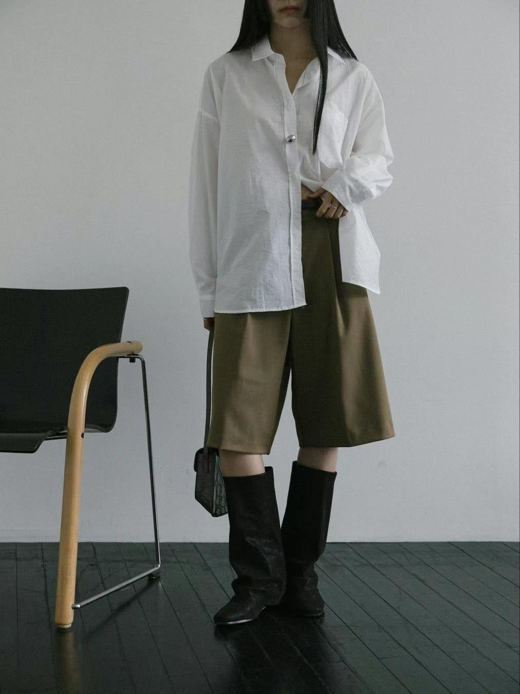 MID LENGTH STRAIGHT SHORTS