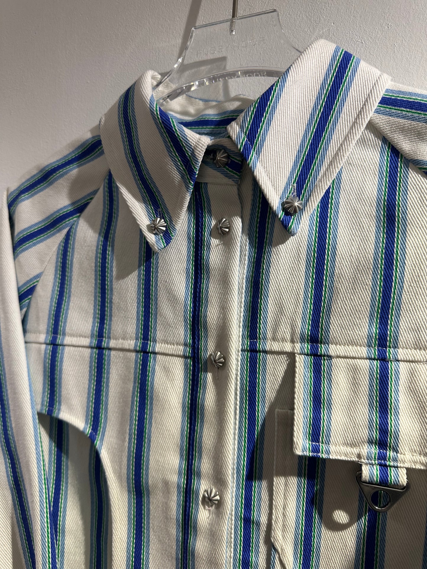 • FUSSY MADE • TWILL STRIPE CROPPED SHIRT