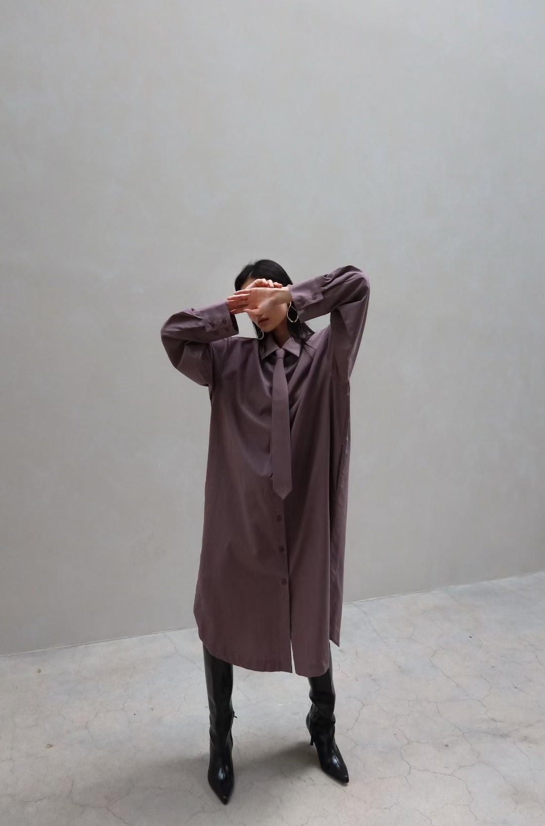 TIE-ACCENTED LONG SHIRT