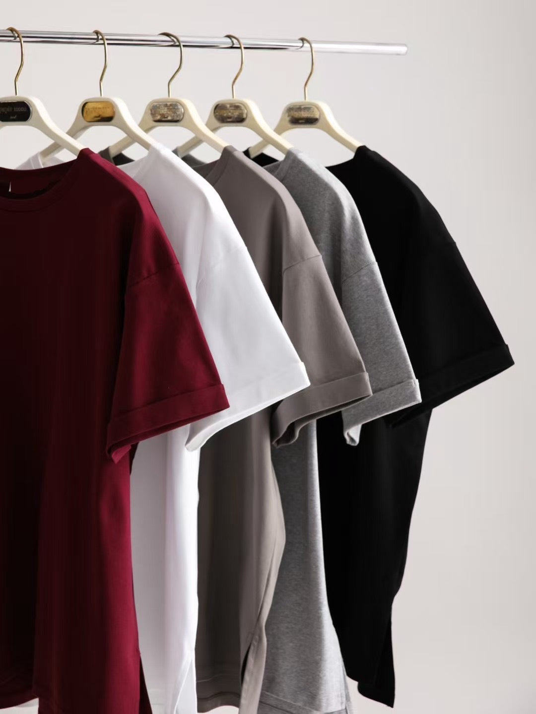 PREMIUM FOLDED SLEEVES TEE