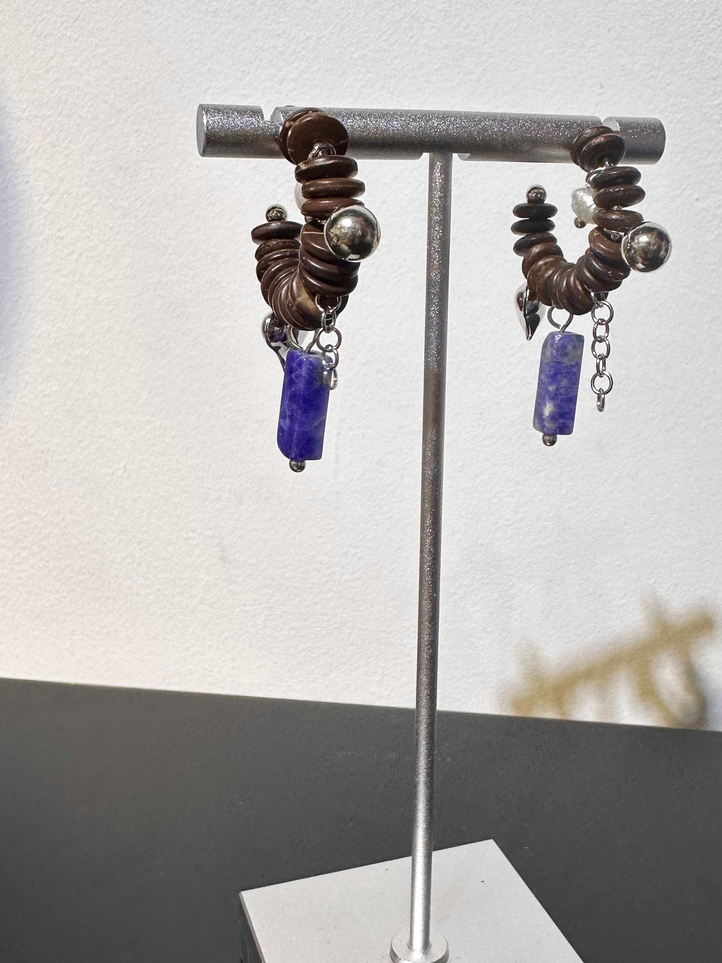 BEAD LOOP DETAILED EARRINGS