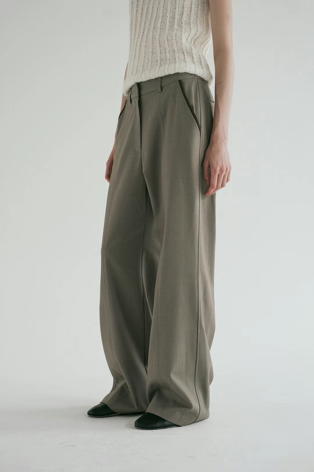 FRONT CREASE LINE PANTS