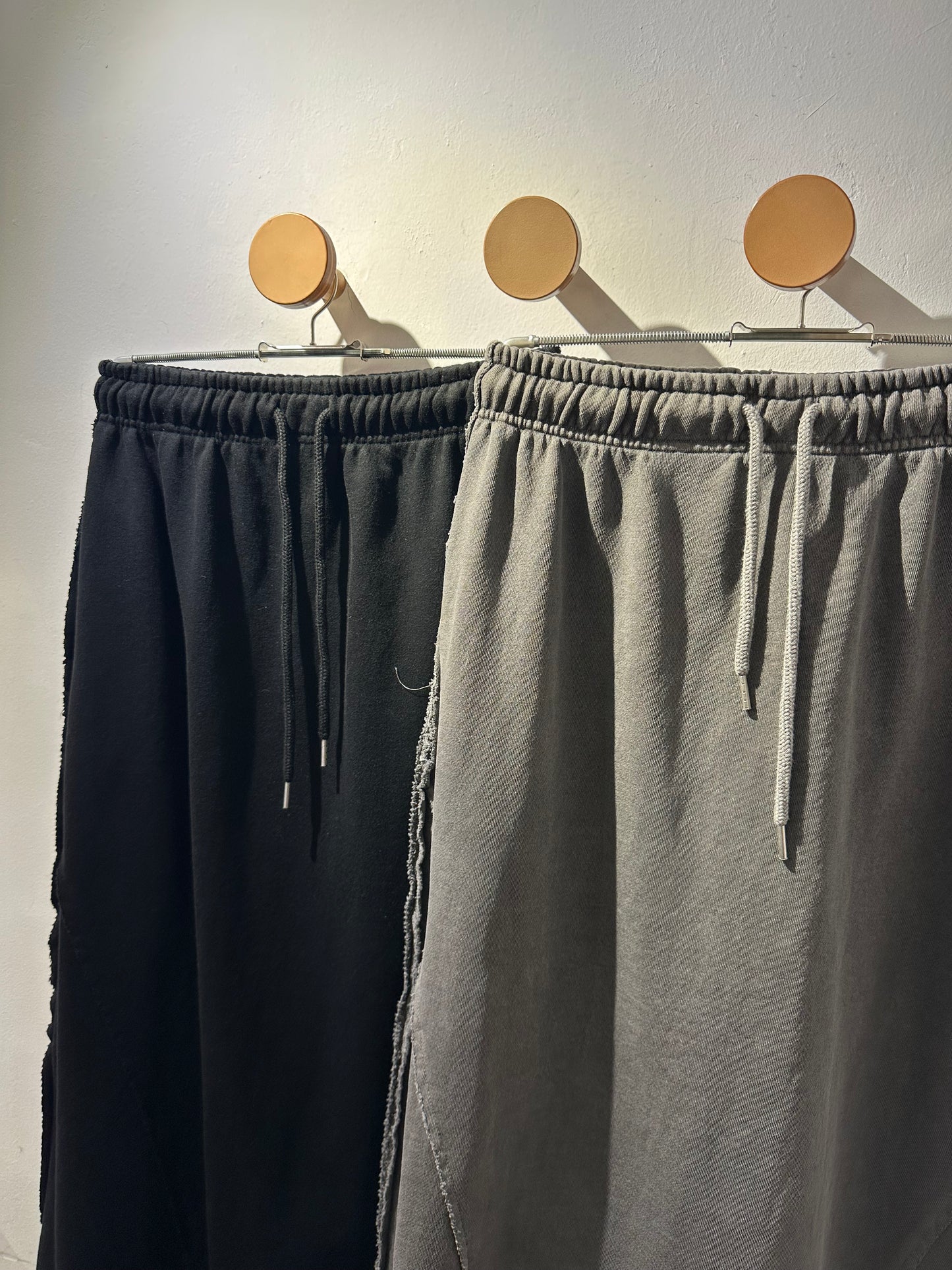 JERSEY RAW EDGED A LINE SKIRT