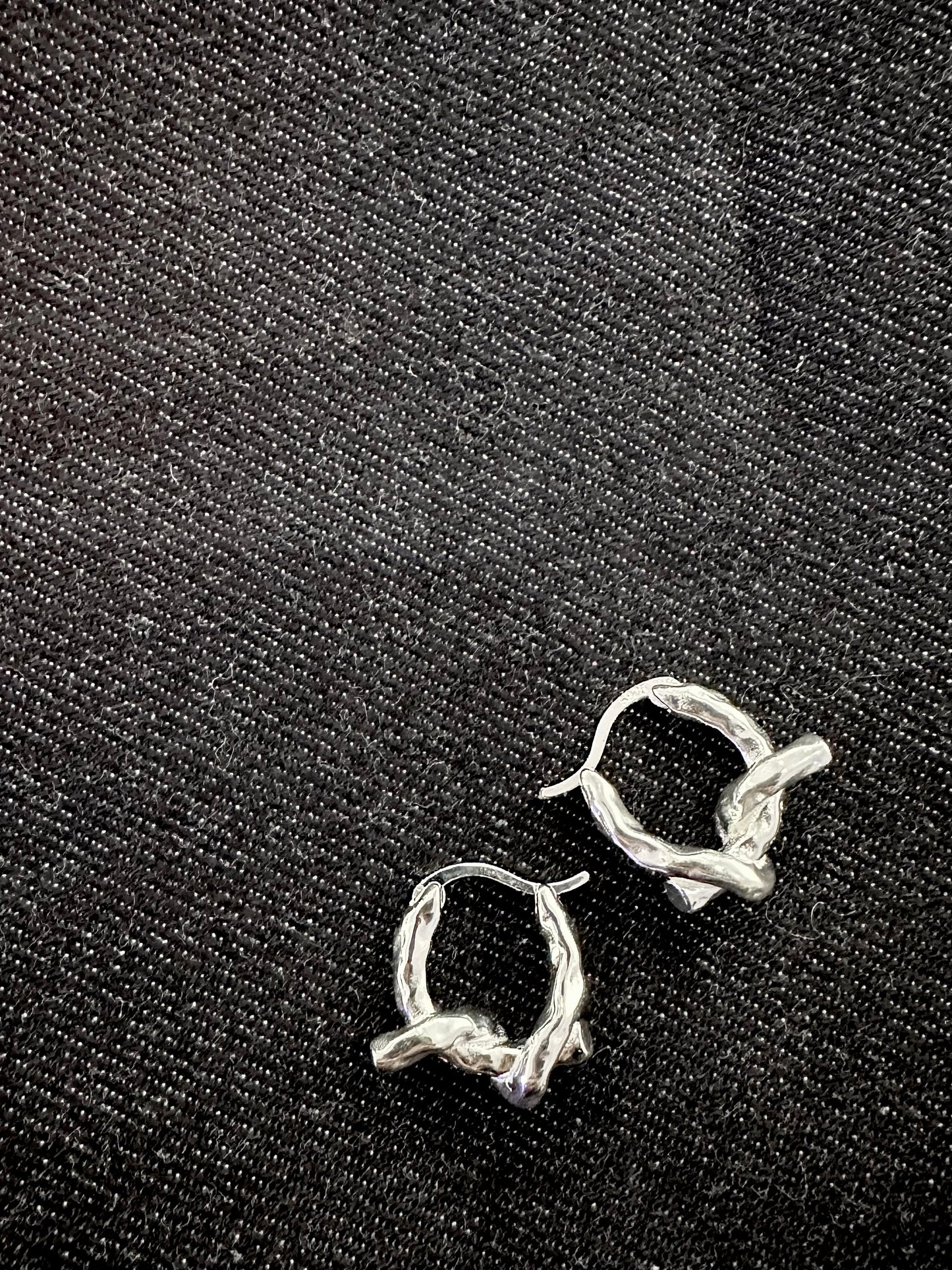 925 TWISTY KNOT EARRINGS