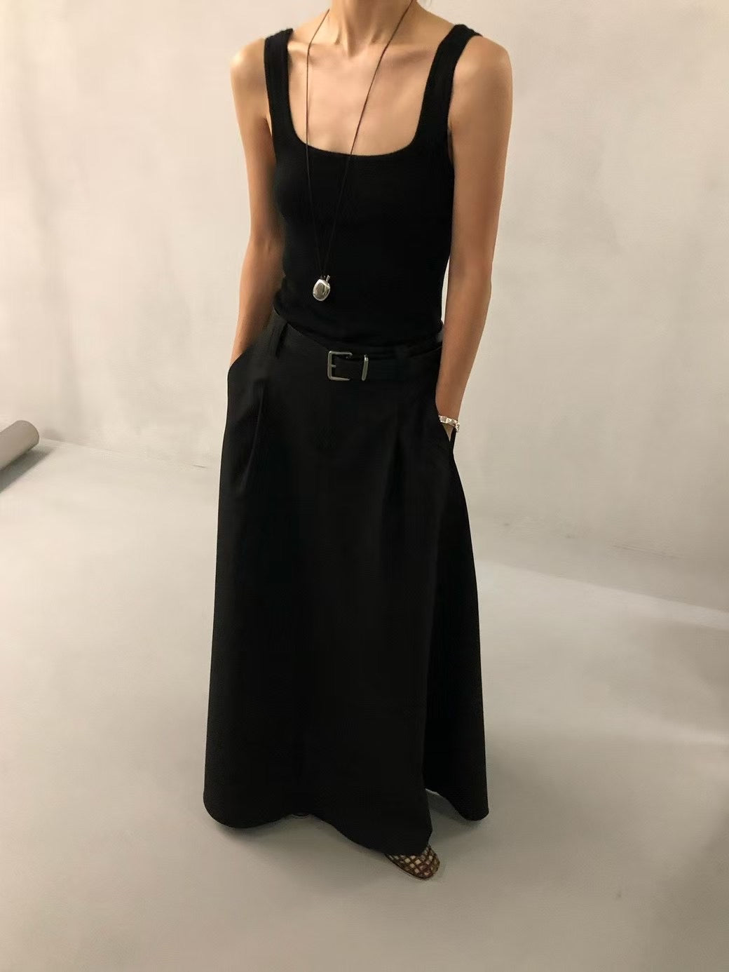 A-LINE ROUND SKIRT WITH BELT