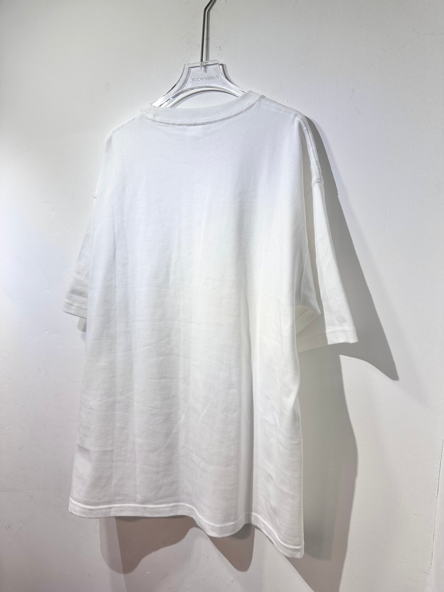 TEXTURED SEAMLESS TEE