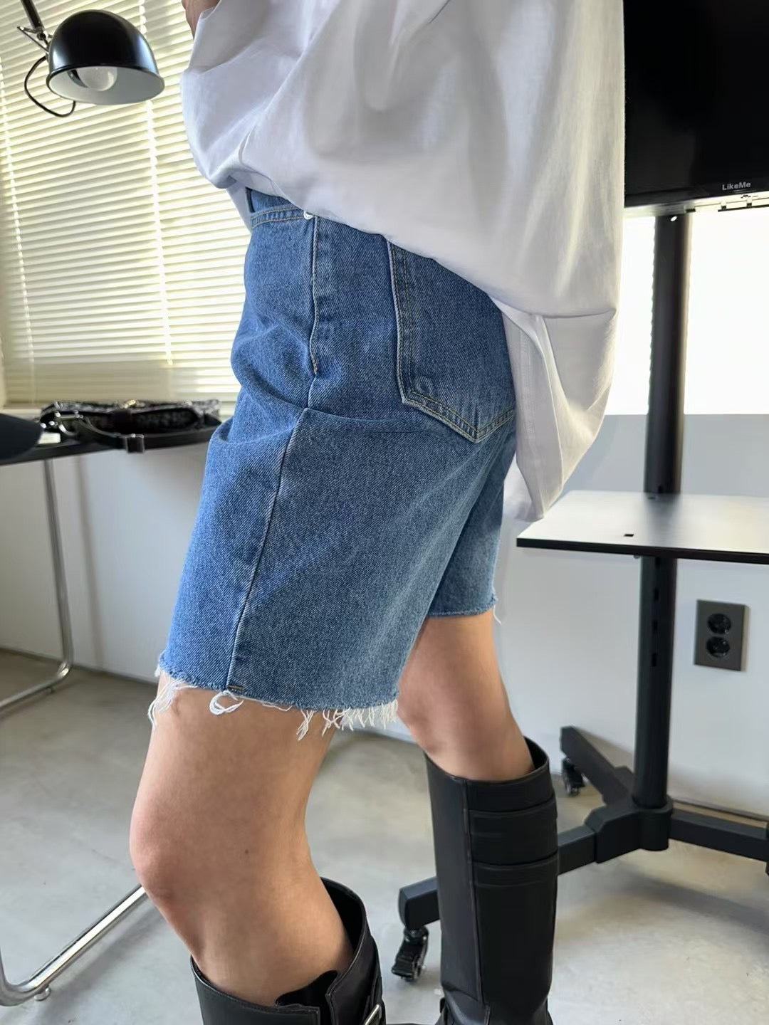 A4 SHORTS