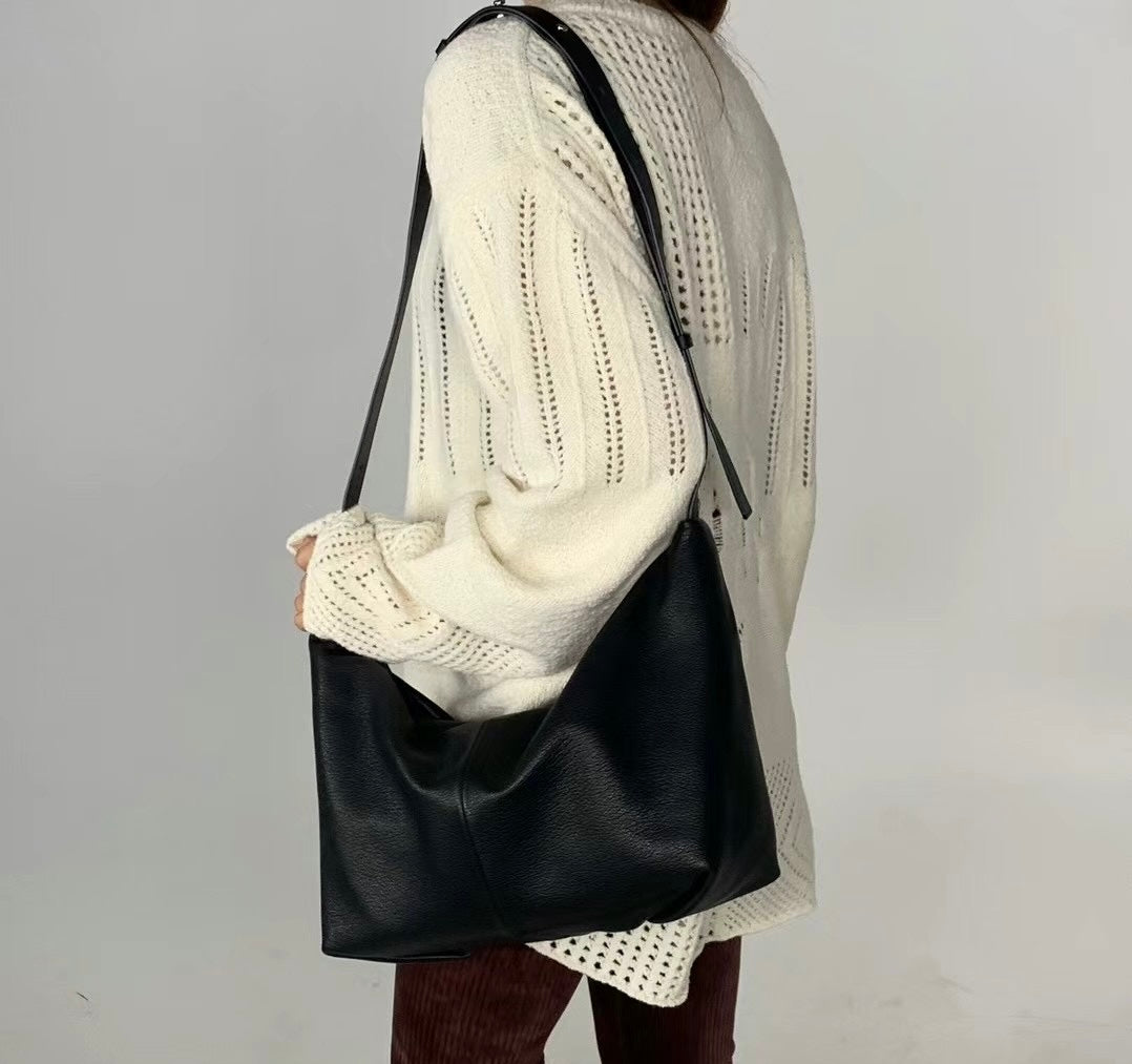 HOBO LEATHER SHOULDER BAG (LAMBSKIN)