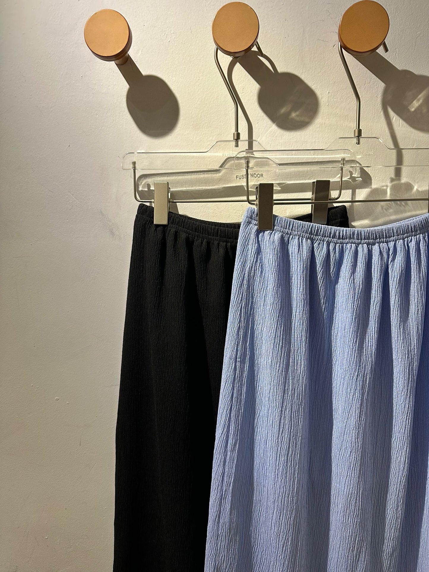 SUMMER TREE BARK TEXTURED SKIRT