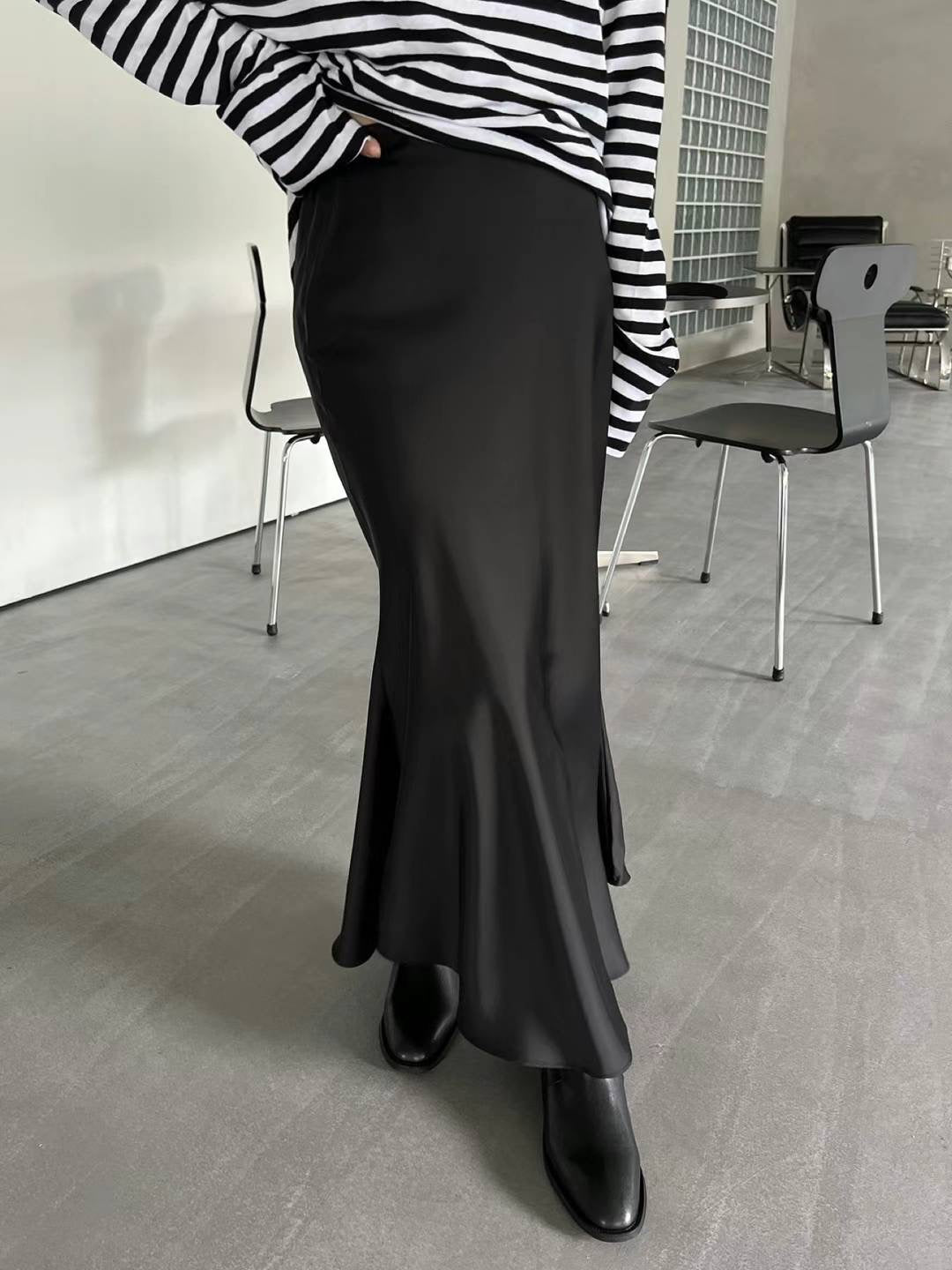 WAVY MERMAID SKIRT