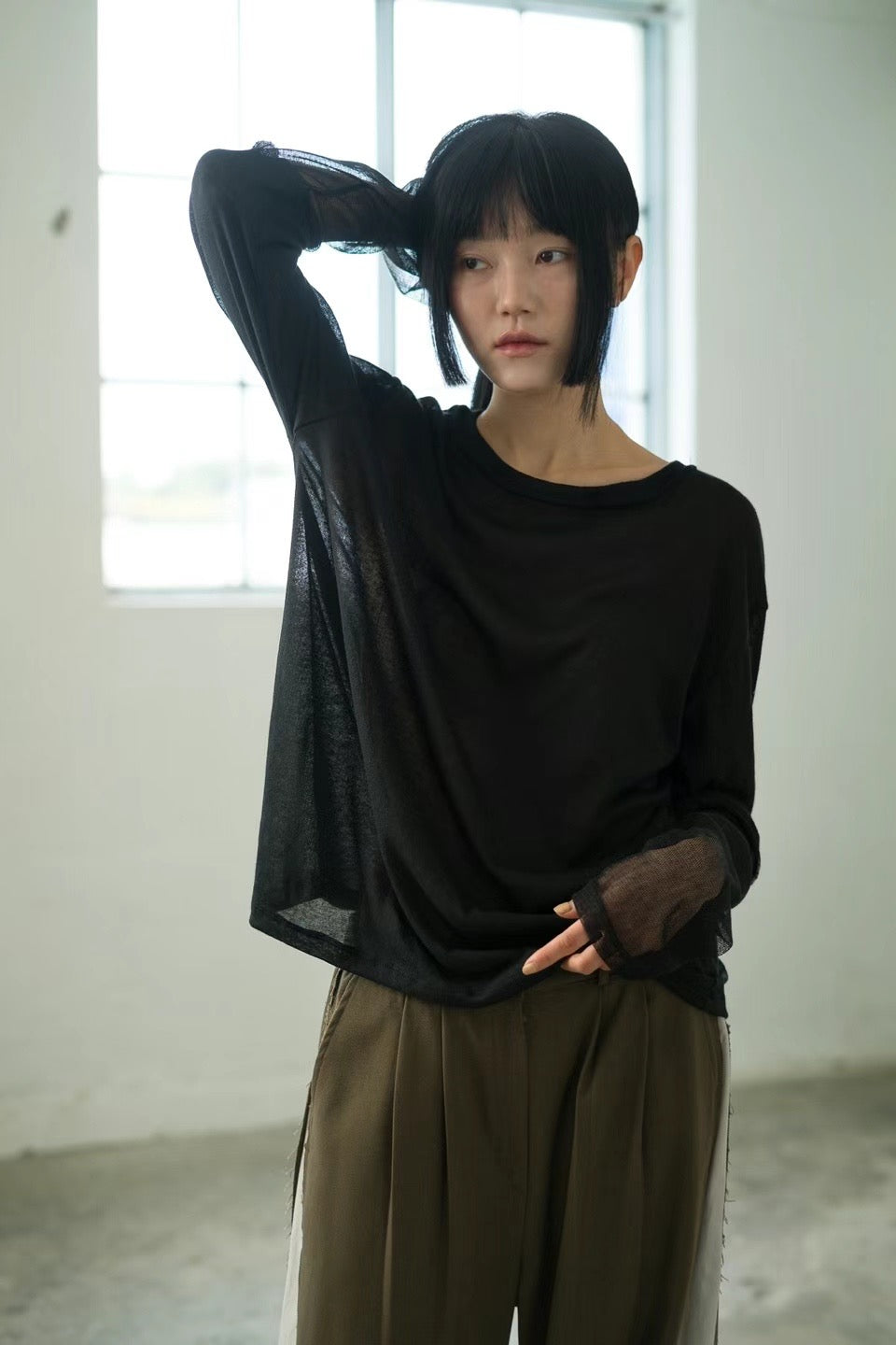 THIN DRAPED LONG SLEEVES TOP