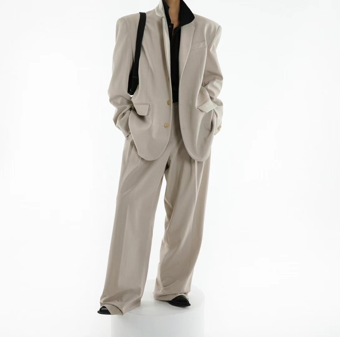 BEIGE BLAZER