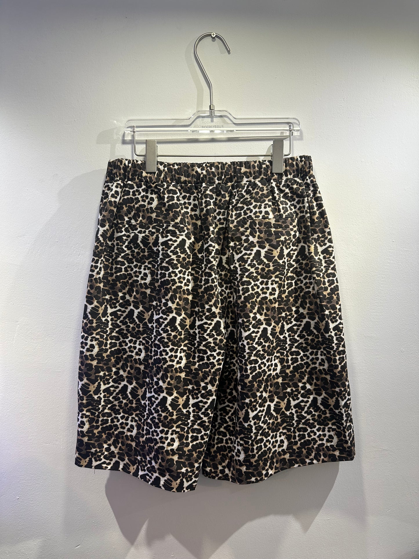 • FUSSY MADE • RELAXED CHINO SHORTS