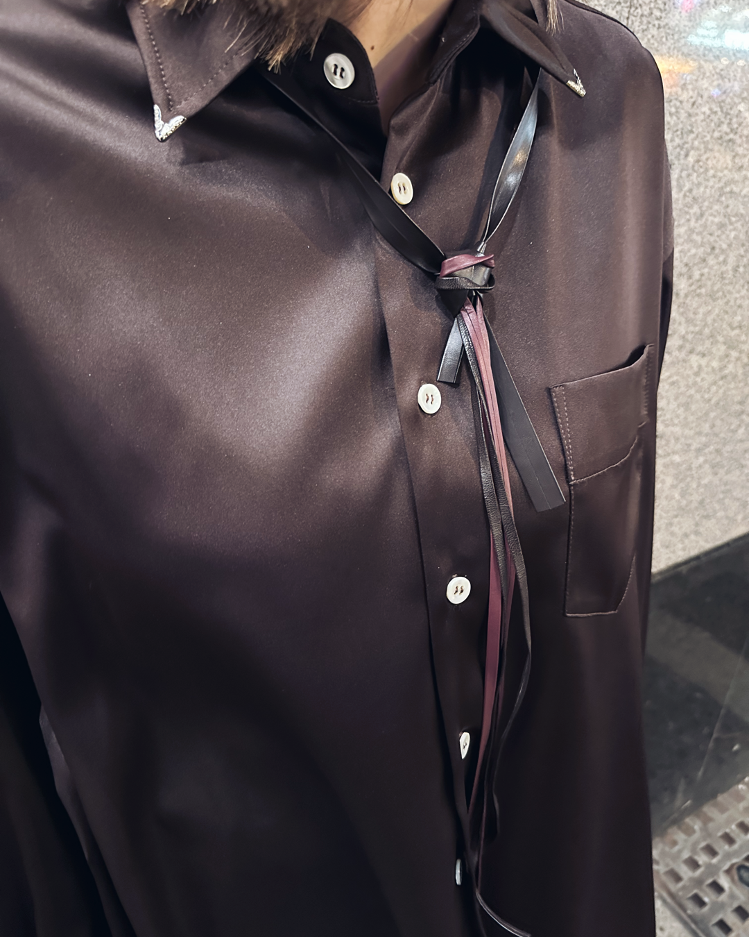 • FUSSY MADE • COLLAR TIPS SATIN SHIRT