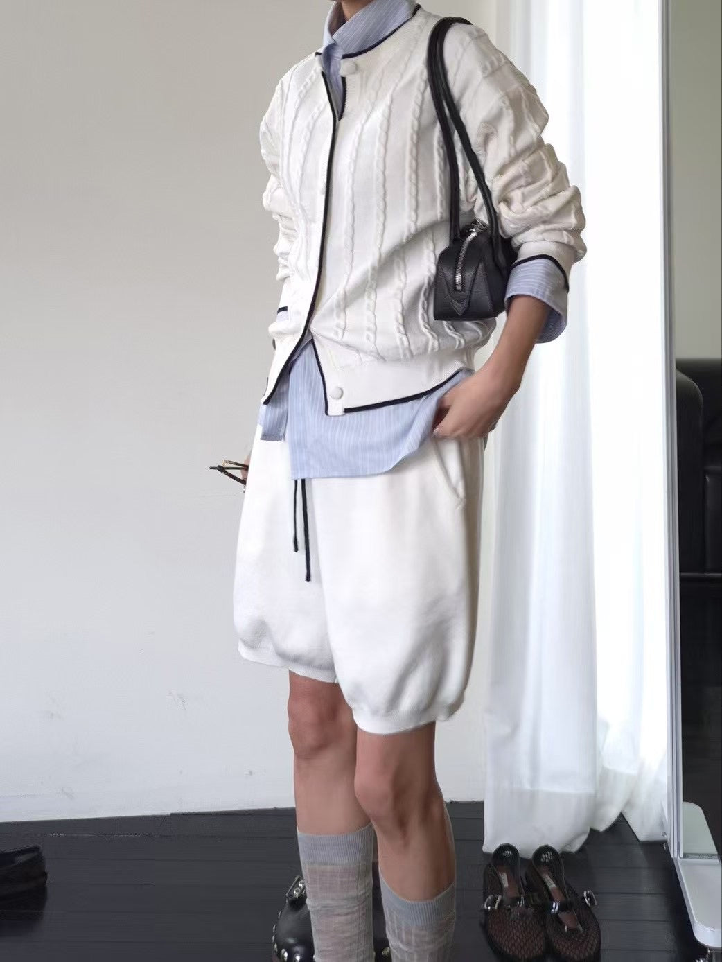 PUFFY KNIT SHORTS