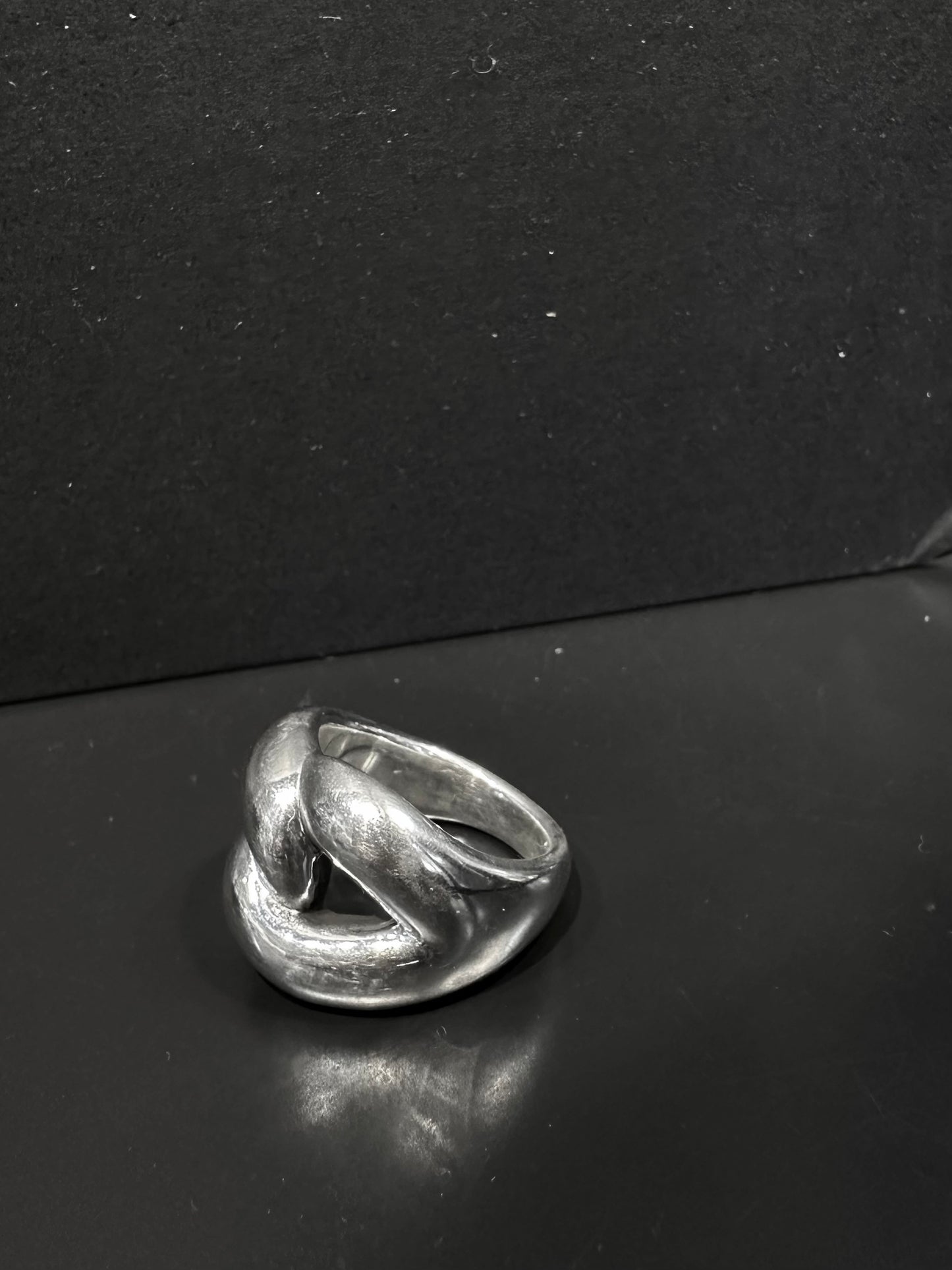 925 CROSS KNOT RING