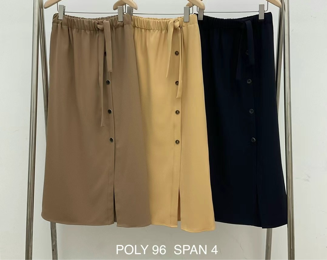 BUTTON SKIRT