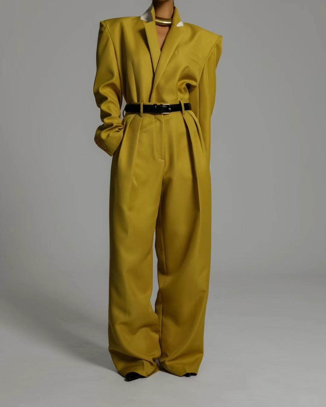 FW24 INWARD DOUBLE PLEATED TROUSERS
