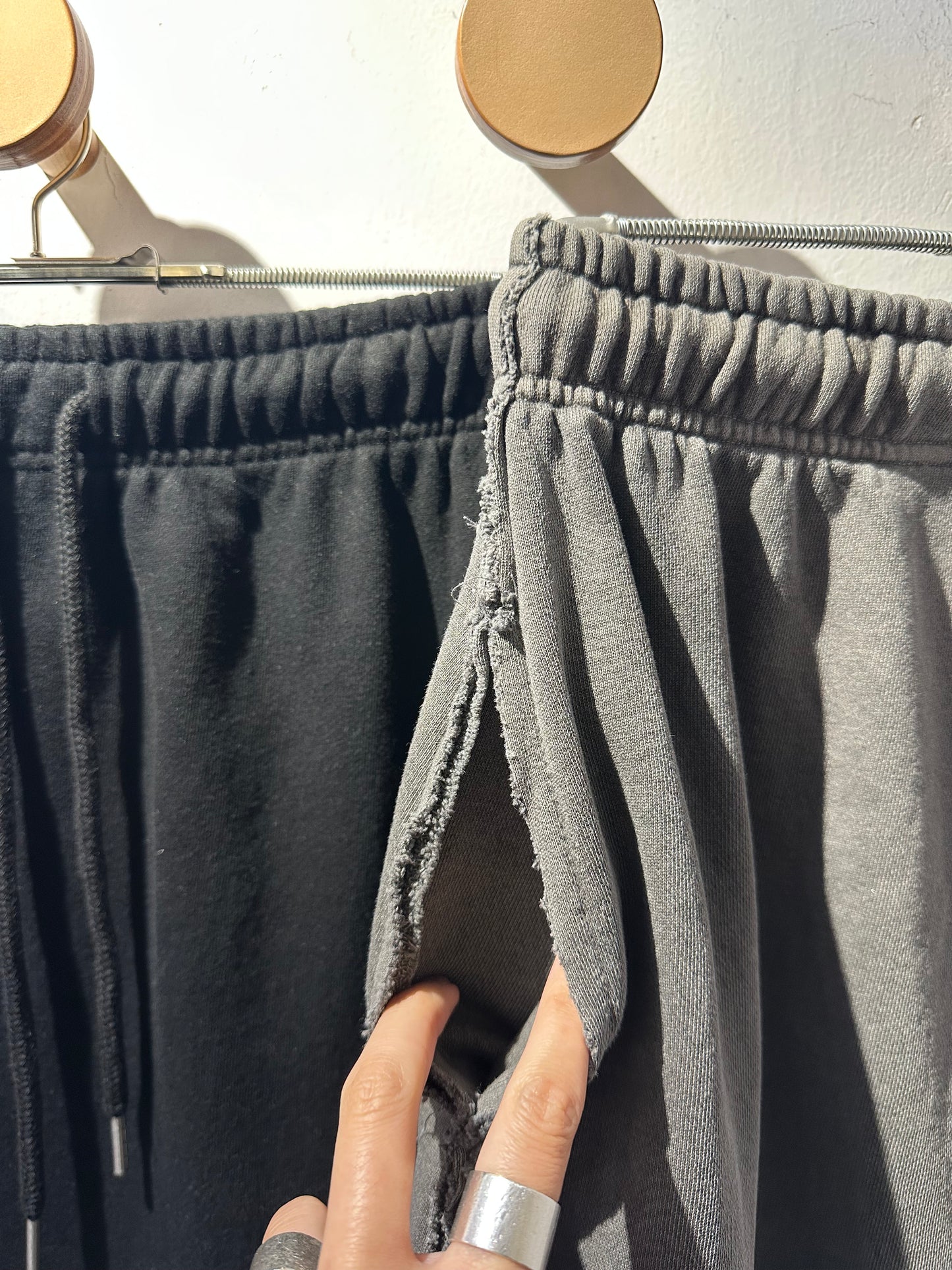 JERSEY RAW EDGED A LINE SKIRT