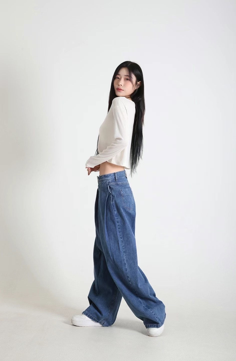 U NECK CROP TEE