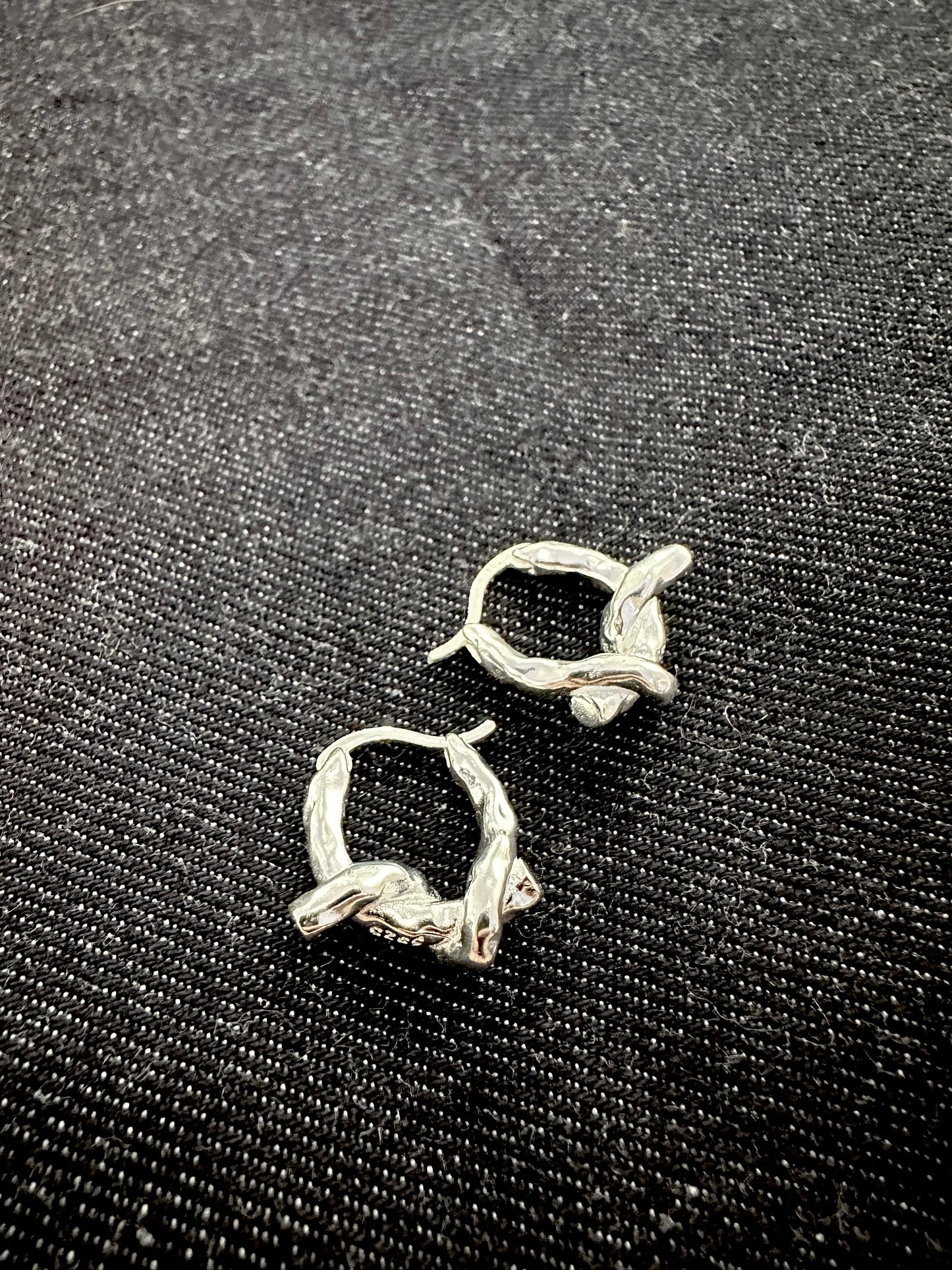 925 TWISTY KNOT EARRINGS