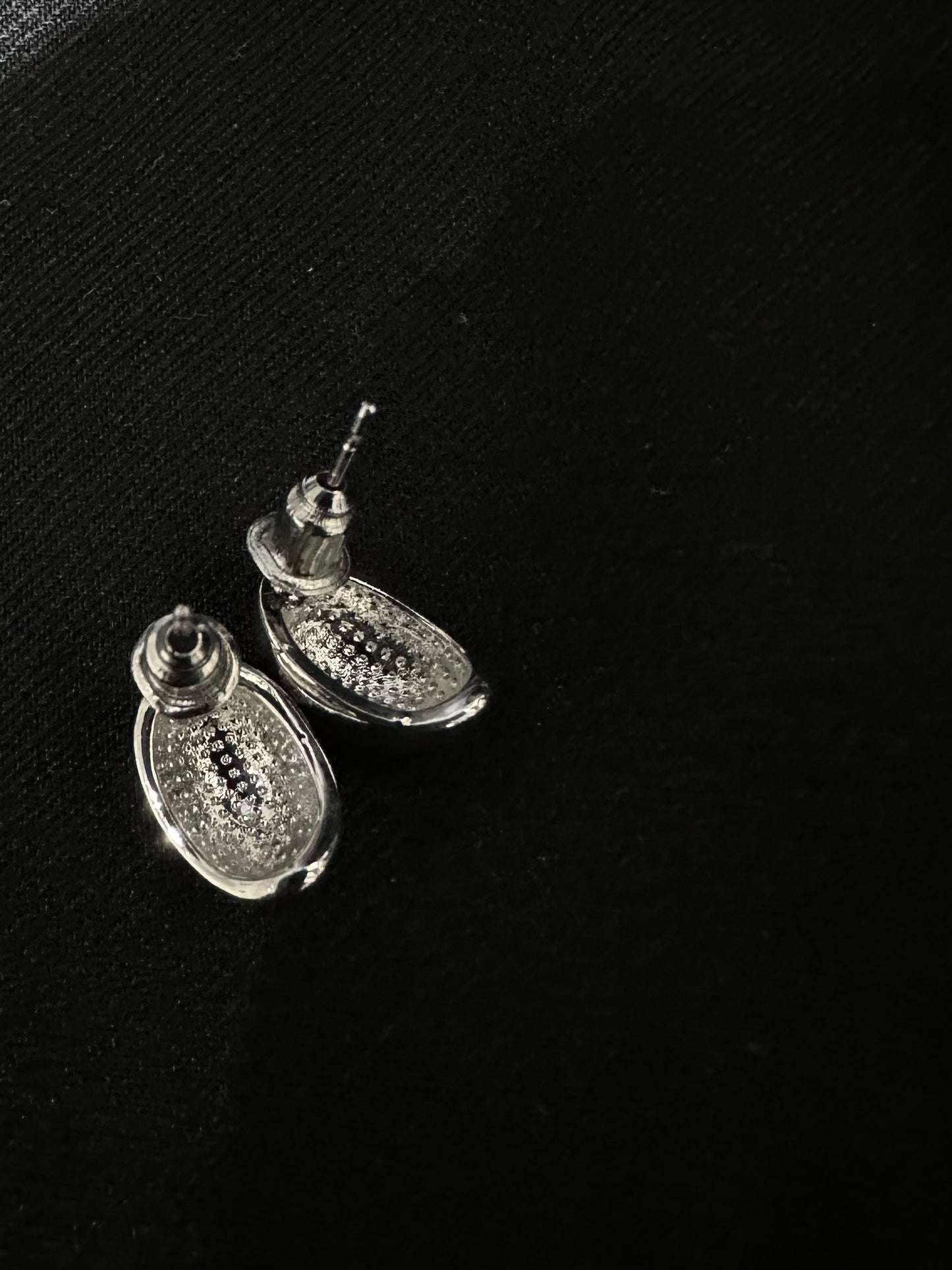 925 HALF BEAN EARRINGS