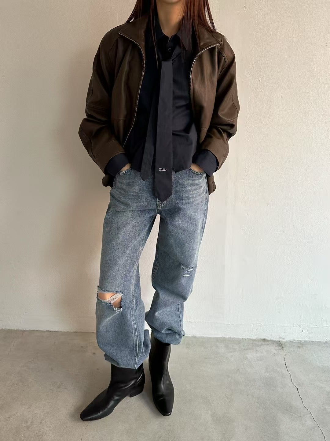 RIPPED JEANS SS25