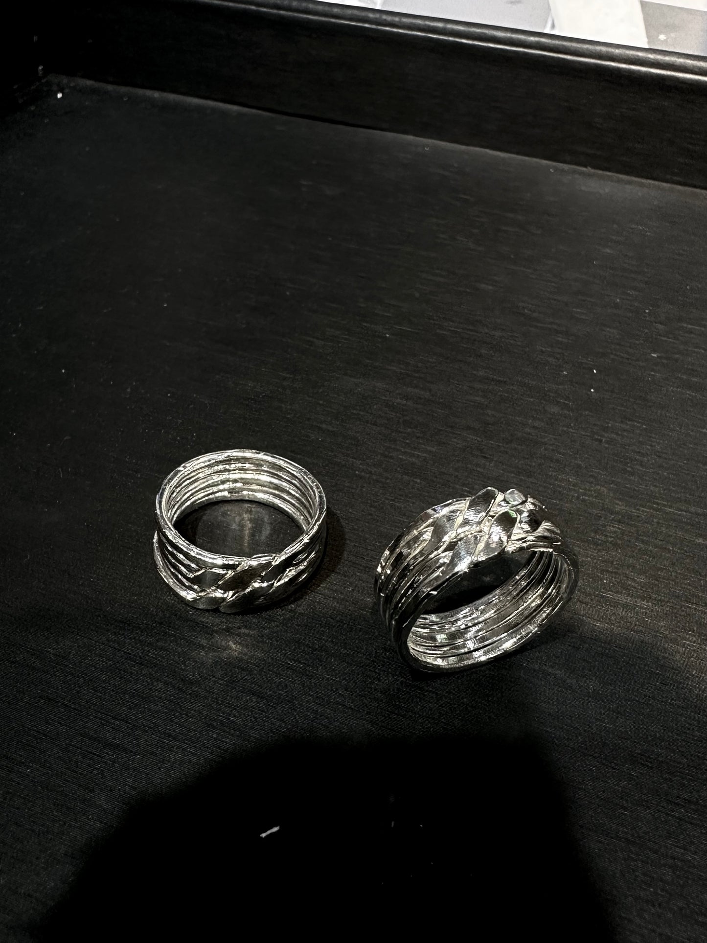 HANDMADE 925 FIVE LOOP PUZZLE RING