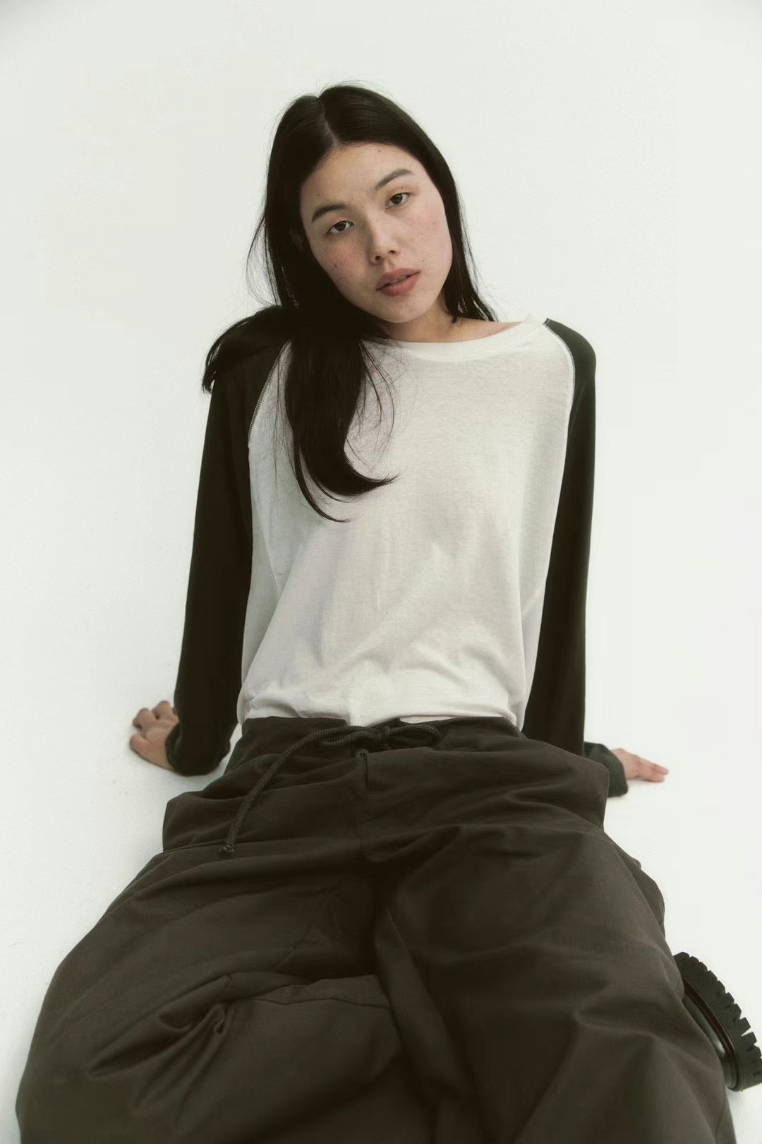 LOOSE CUT RAGLAN TEE