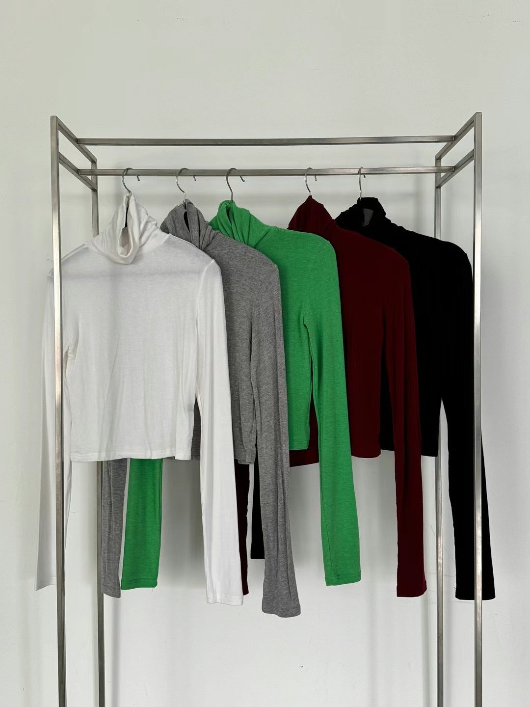 SOFT WOOL TURTLE NECK TOP - 5 COLOURS