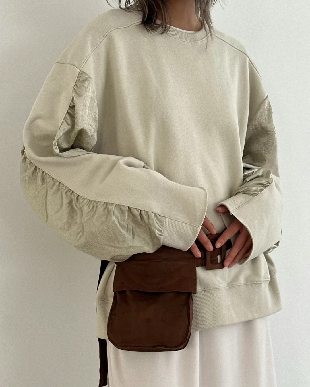 RUCHED SLEEVES DETAILED SWEATER