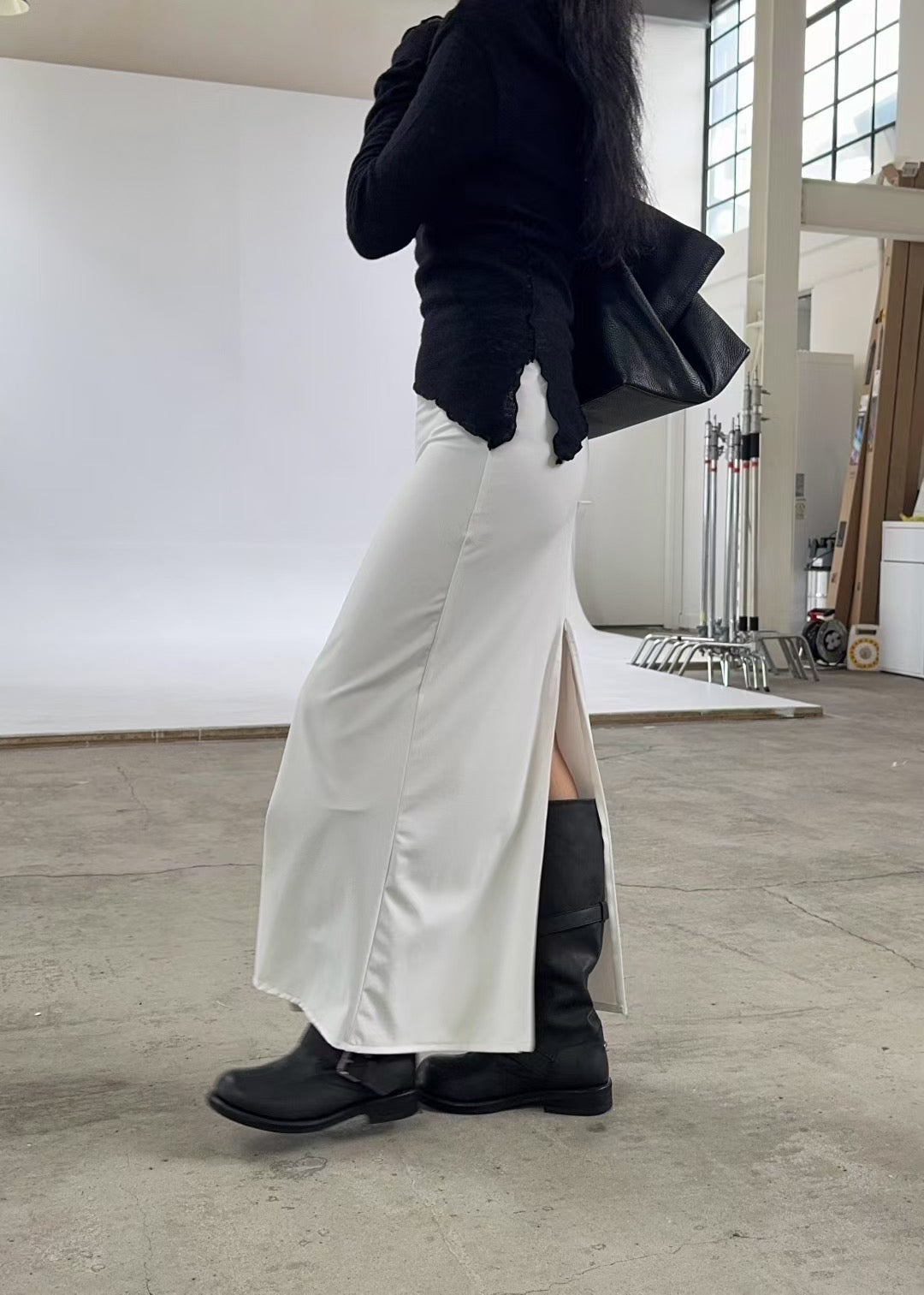 MUST HAVE SLIM SKIRT