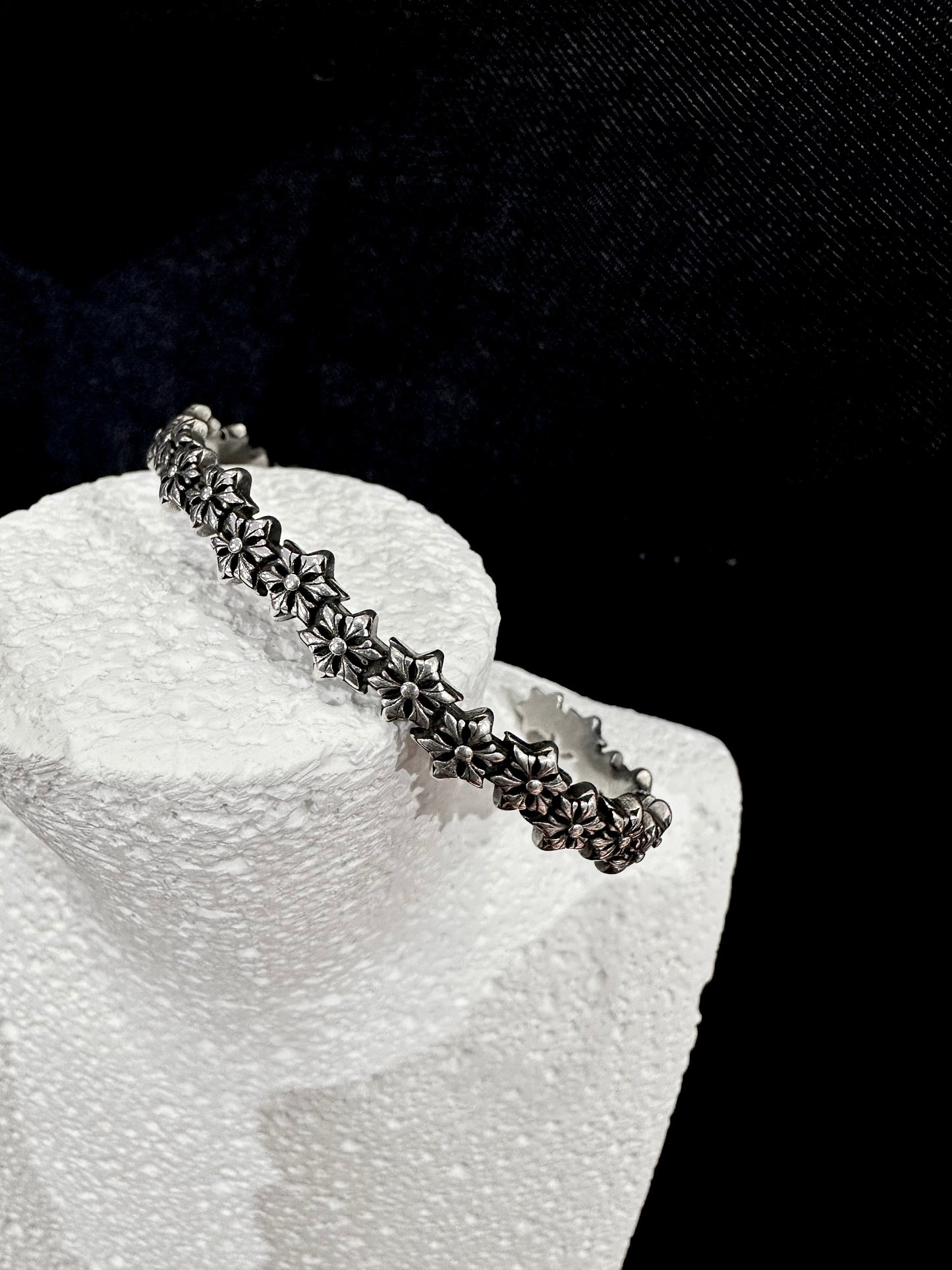 925 BLOSSOM LINK BANGLE