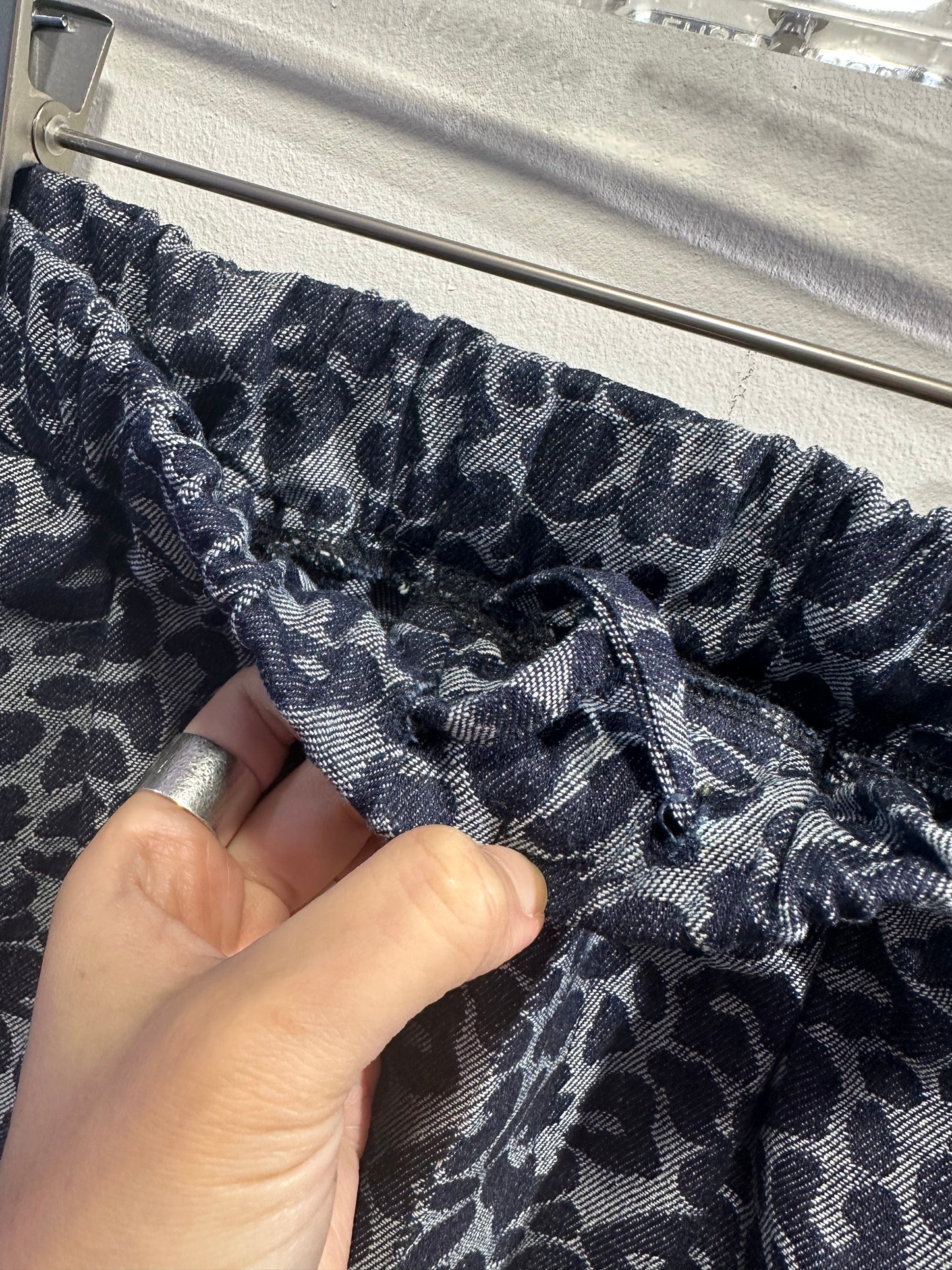 • FUSSY MADE • RELAXED CHINO SHORTS