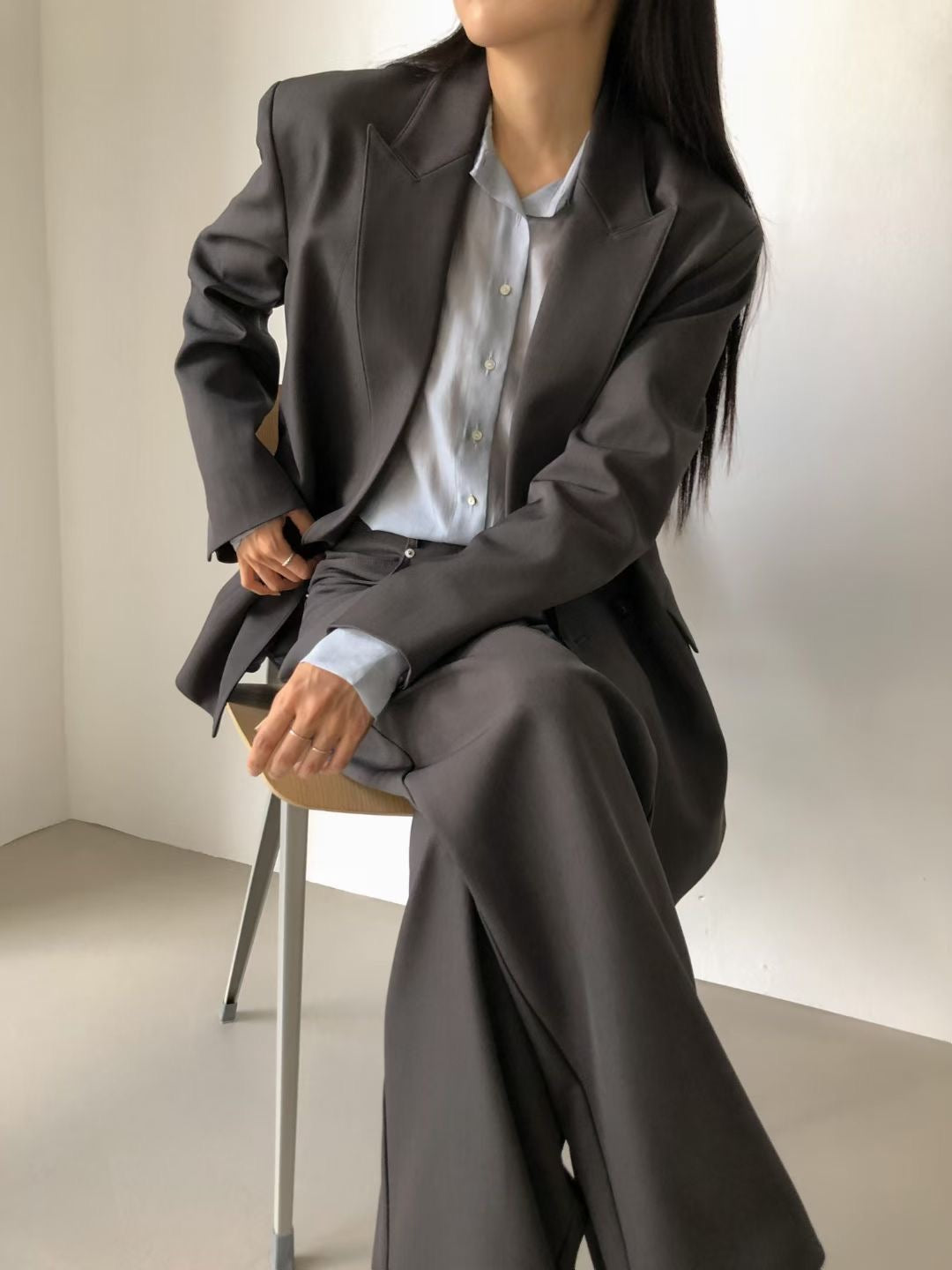 DOUBLE BREASTED STRUCTURED BLAZER