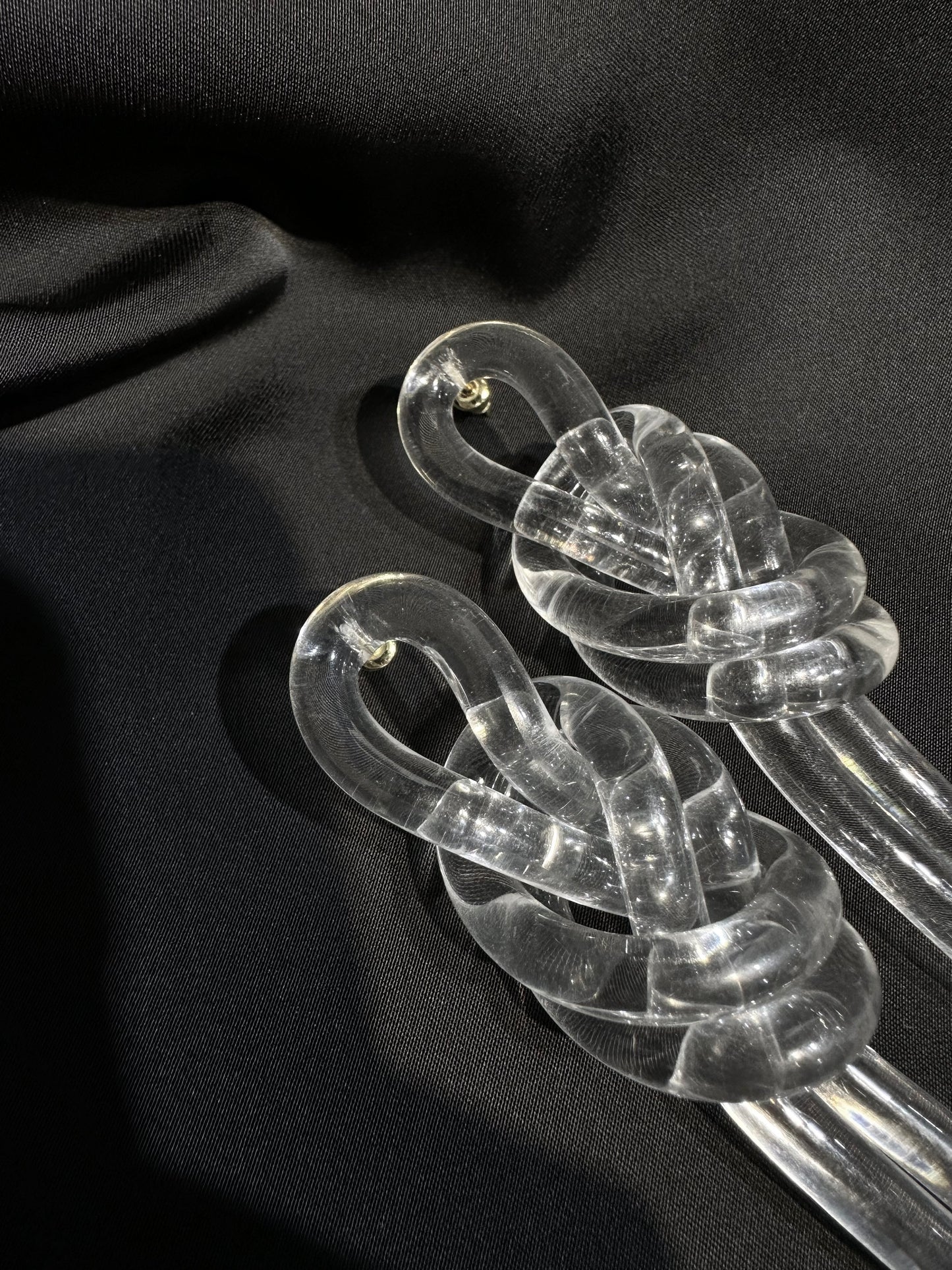 ACRYLIC ROPE KNOT EARRINGS