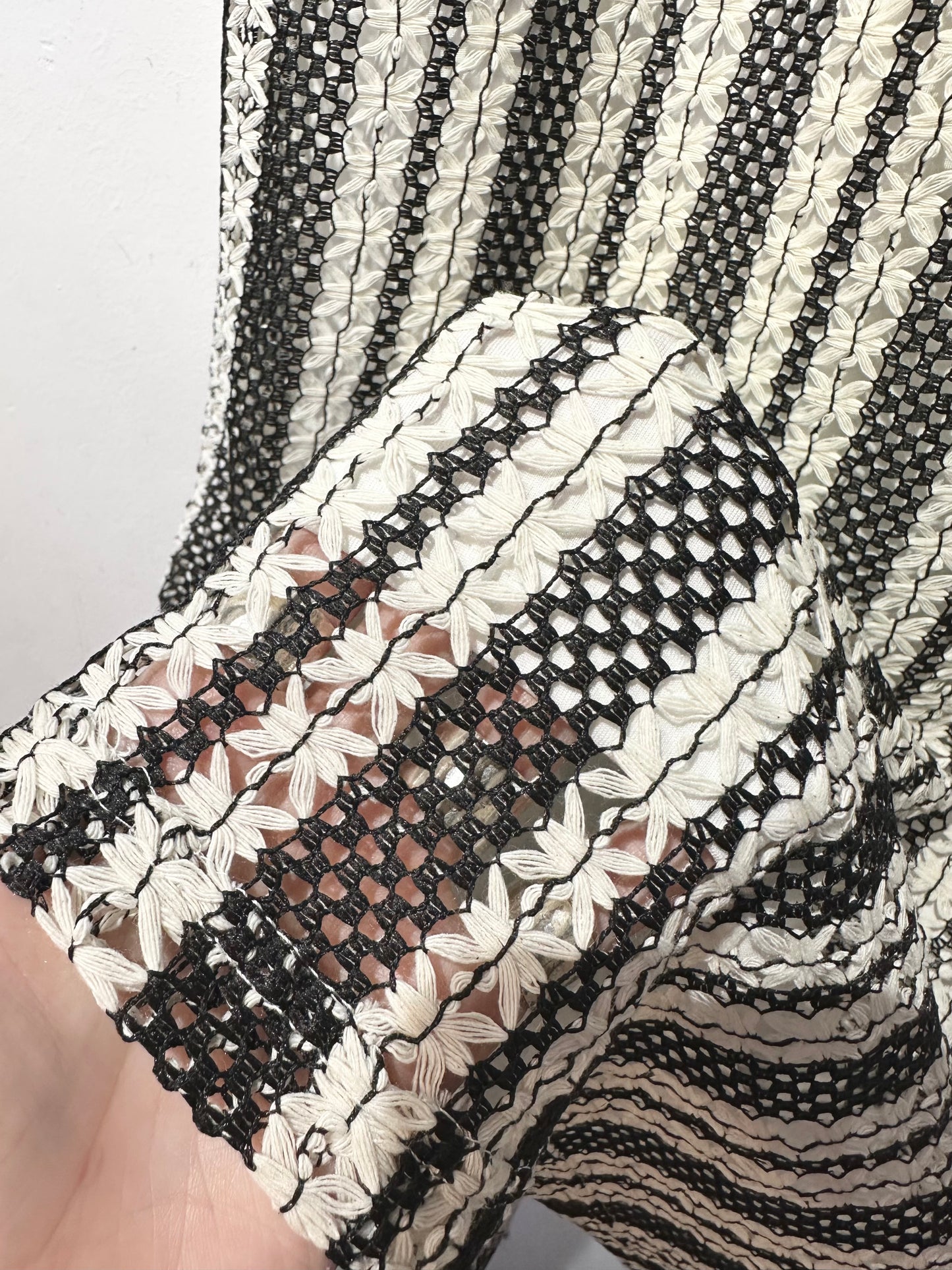 • FUSSY MADE • BKW CROSS KNIT SKIRT