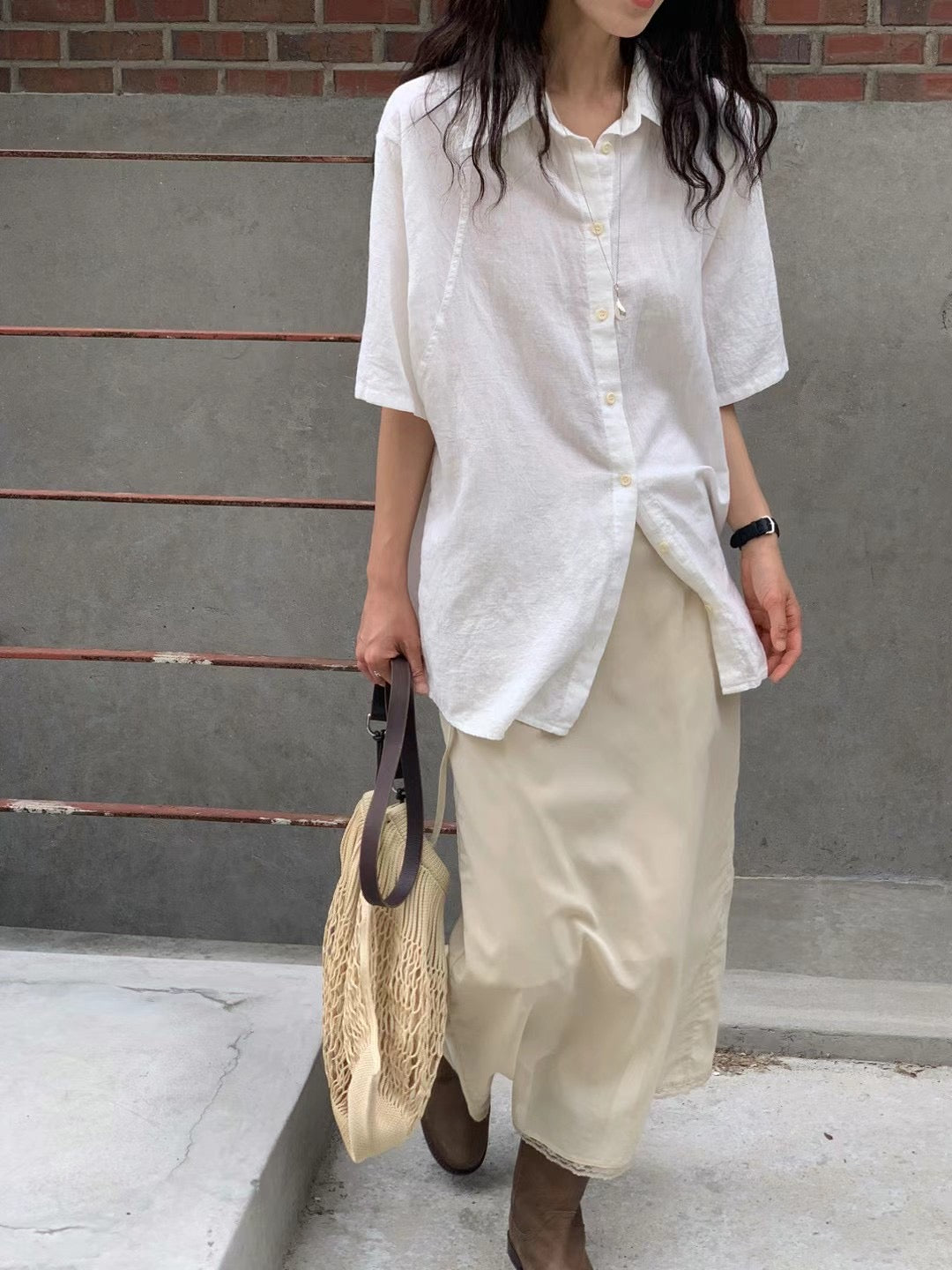 BACK SPLIT BUTTON SHIRT