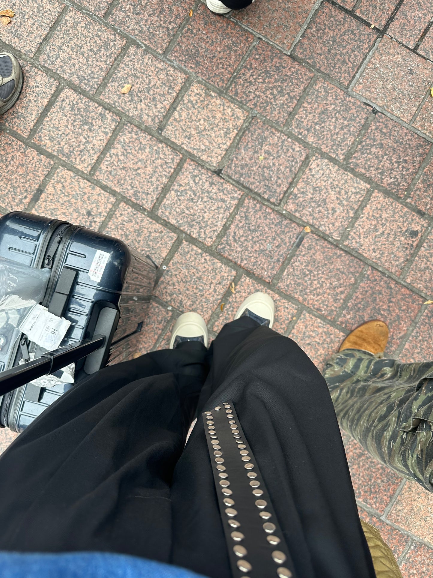 • FUSSY MADE • SLOUCHY SUIT TROUSERS