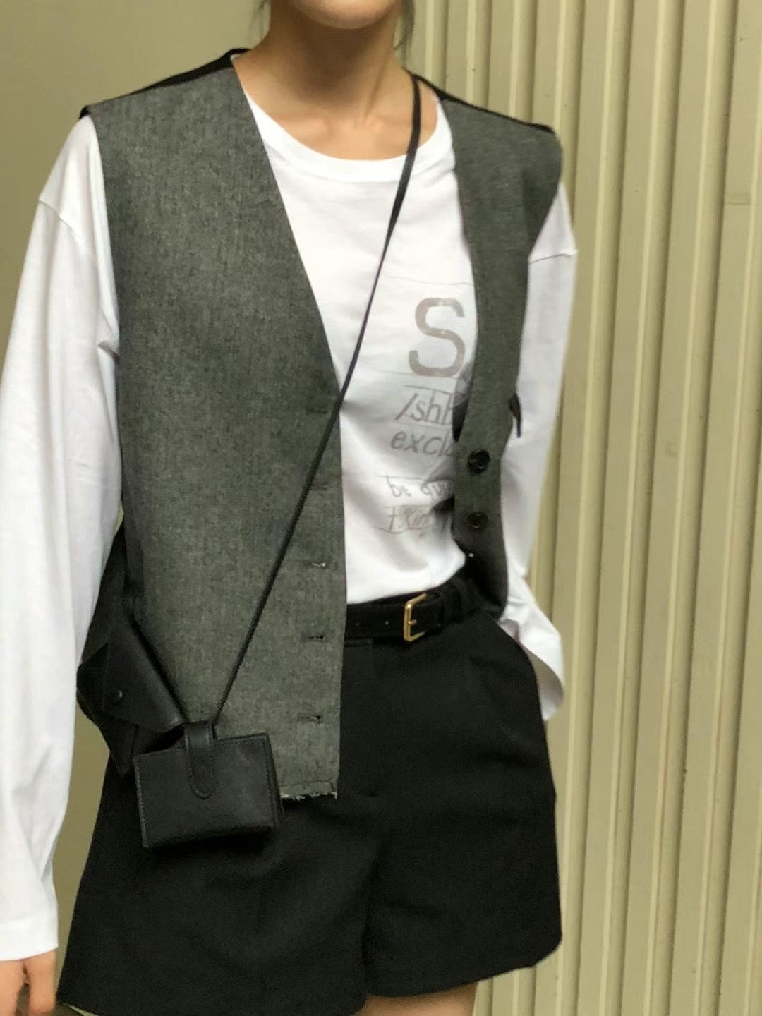SMALL TRIANGLE BLAZER VEST